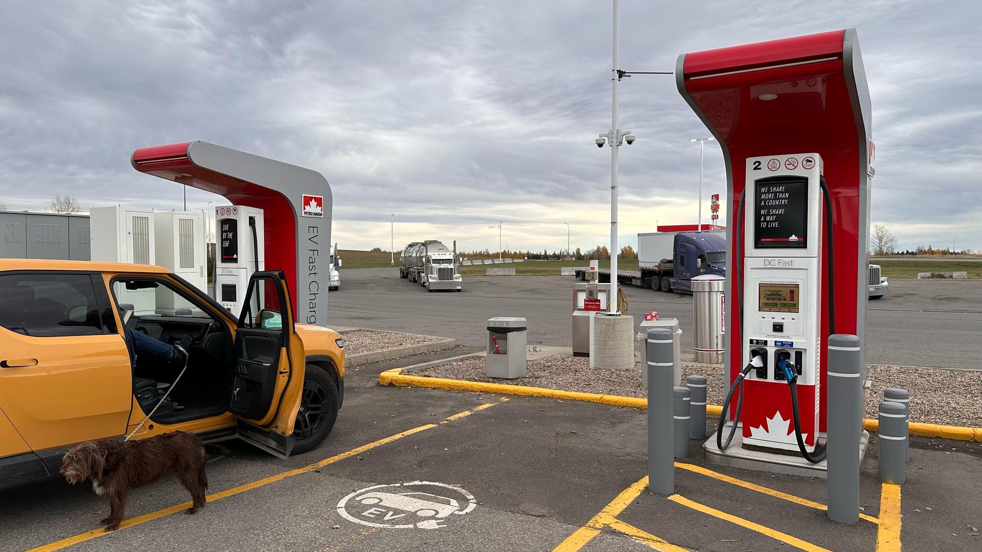 PetroCanada Aldersyde Aldersyde, AB EV Station