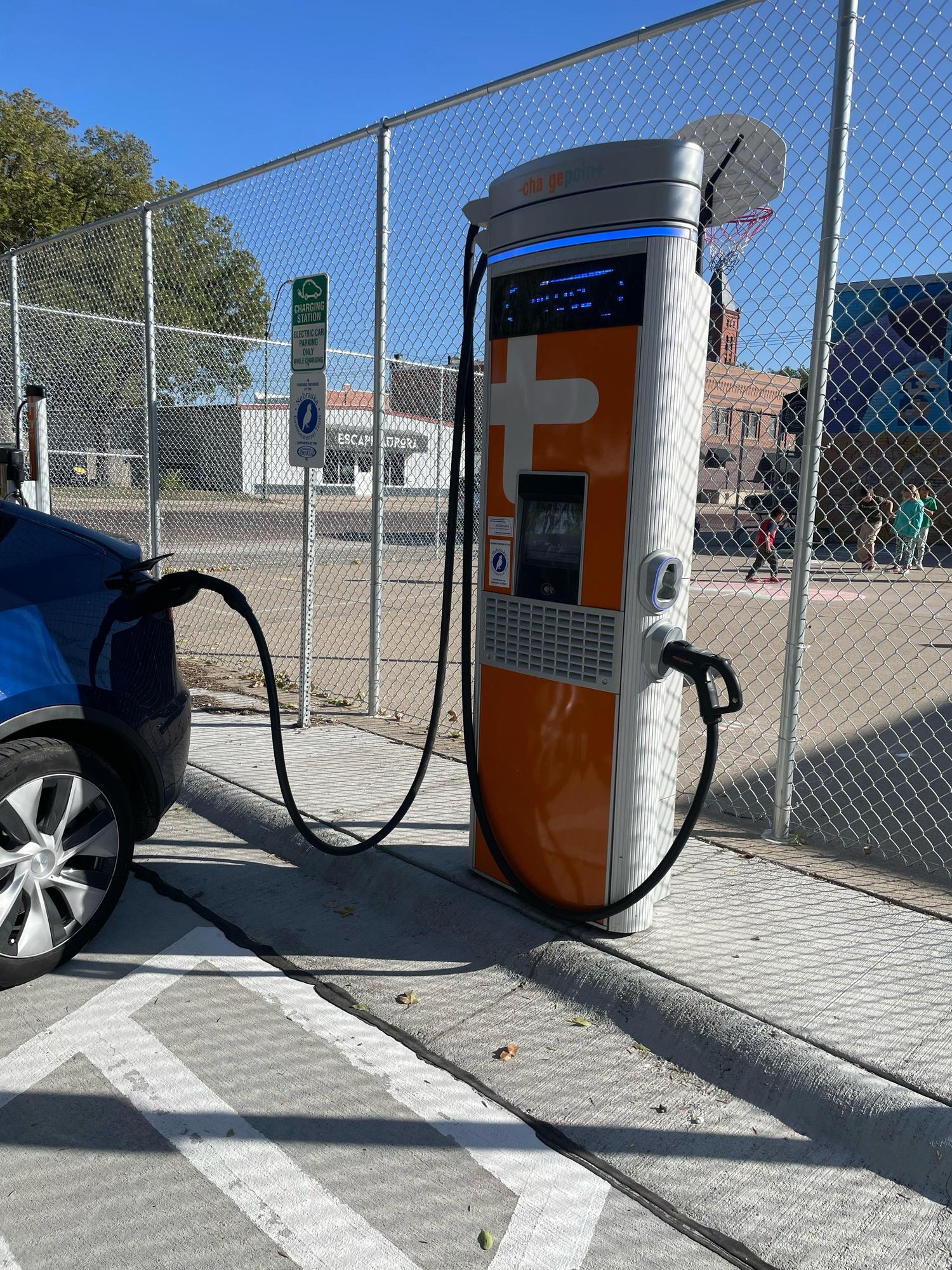 Hamilton County Food Pantry Aurora, NE EV Station