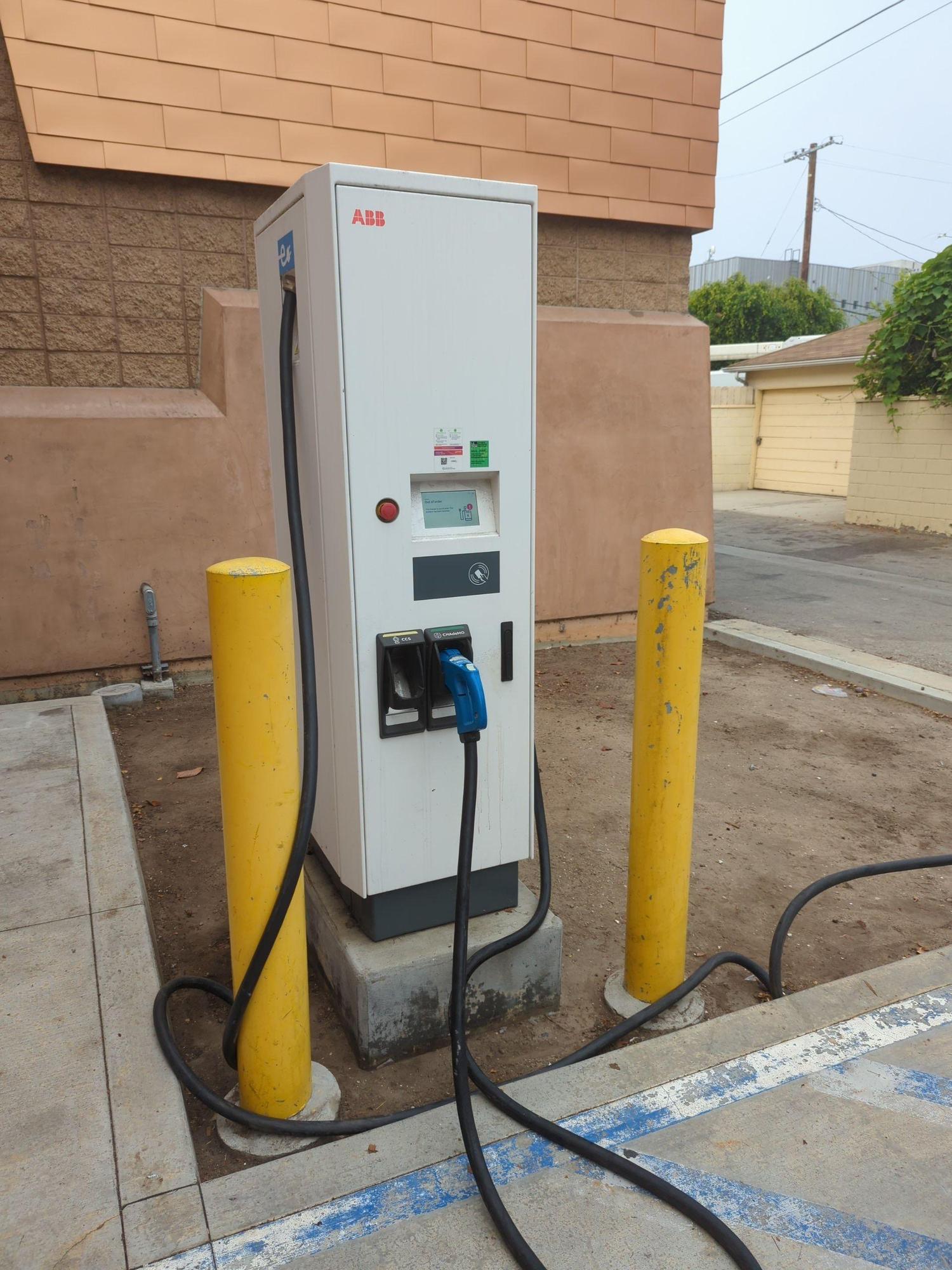 LADWP Distributing Station Los Angeles, CA EV Station
