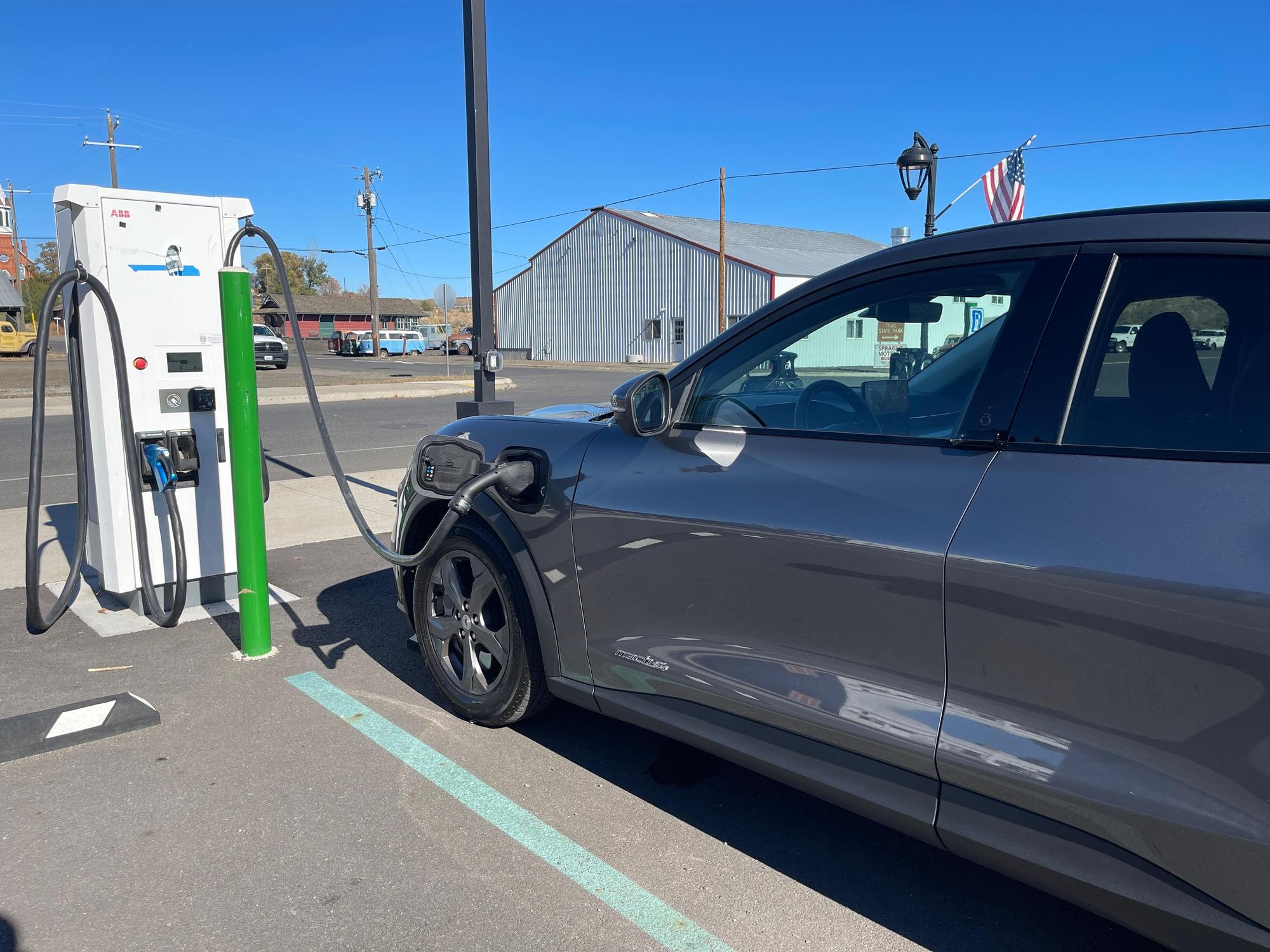 1st St Parking Lot (1) Sprague, WA EV Station