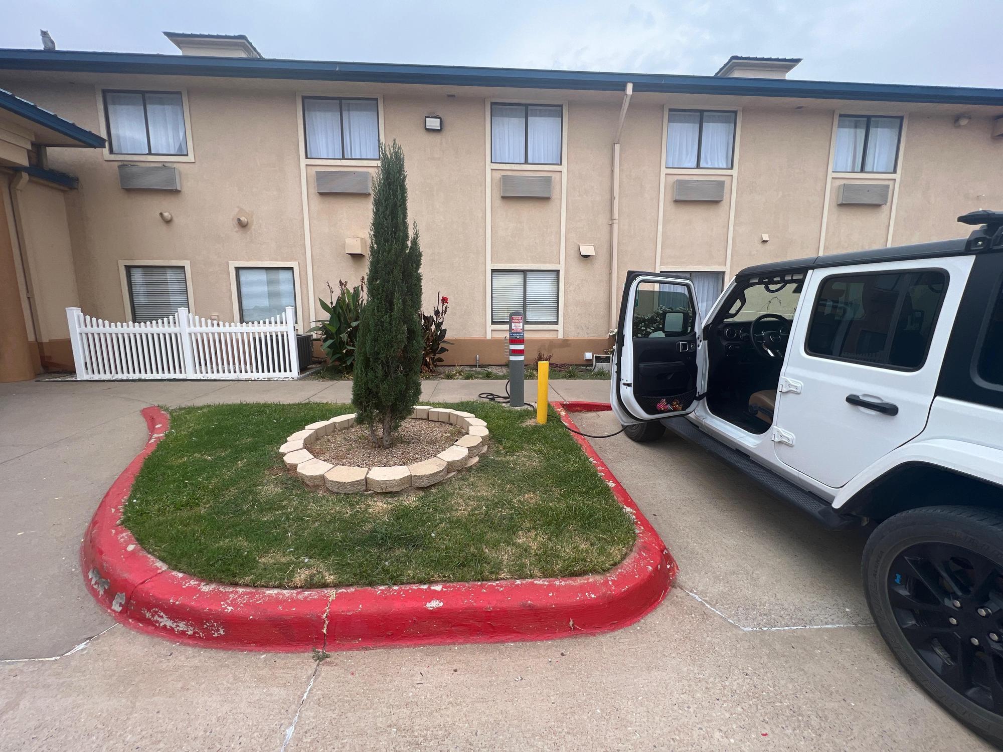 Quality Inn & Suites Wichita Falls I44 Wichita Falls, TX EV Station