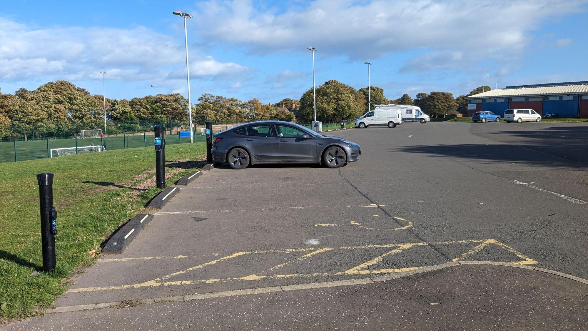 North Berwick Rugby Club 16 Dunbar Rd, North Berwick EH39 4DG, UK EV Station