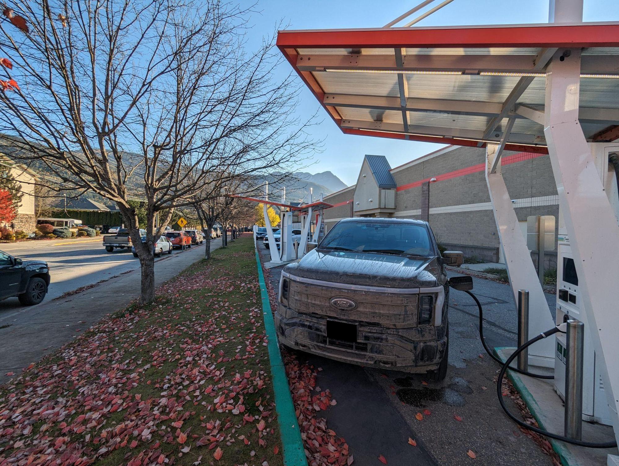 The Mall at Piccadilly Canadian Tire Salmon Arm Salmon Arm, BC EV