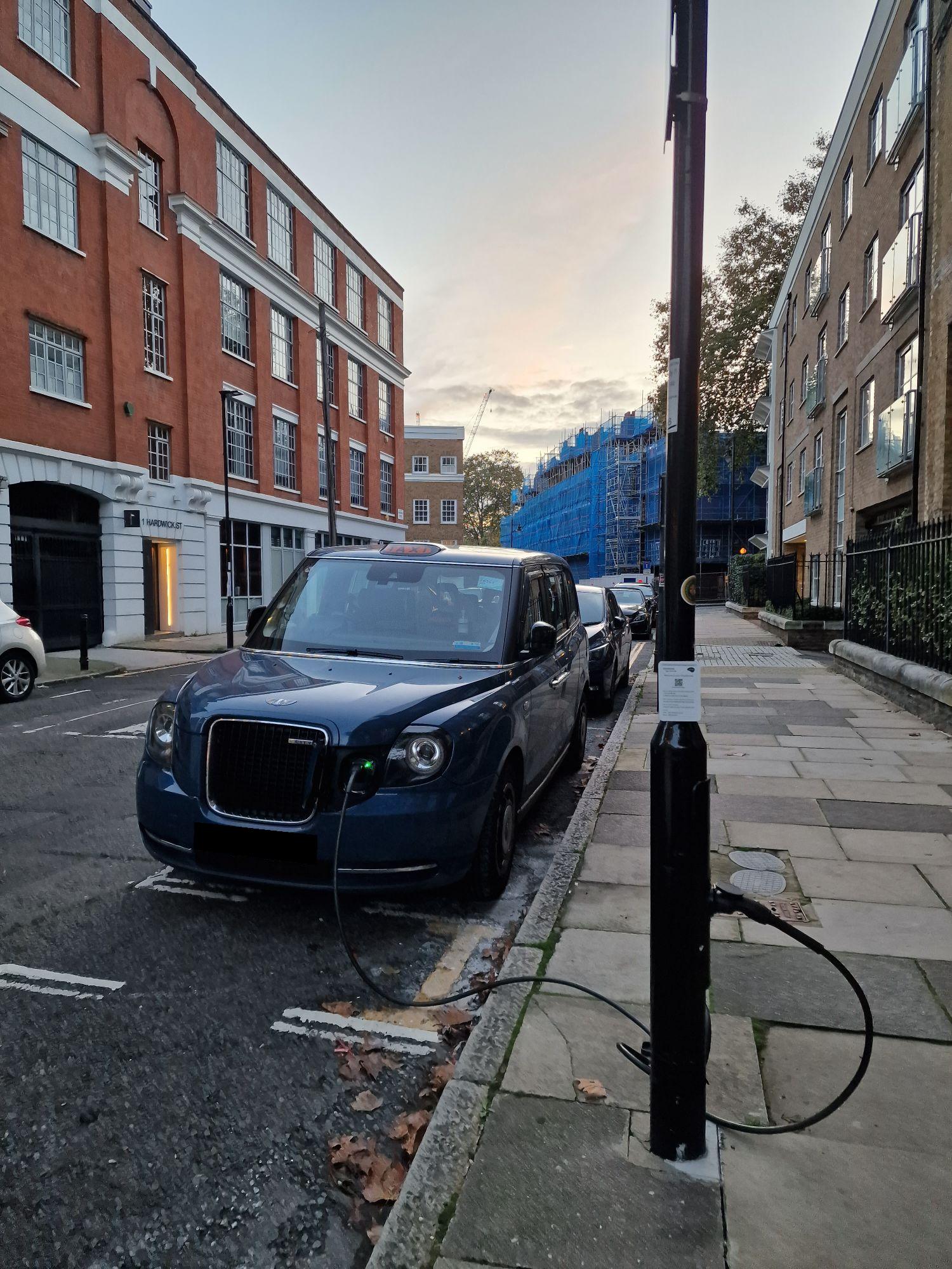 9 Hardwick Street Parking 9 Hardwick Street, o/s The Remus Building