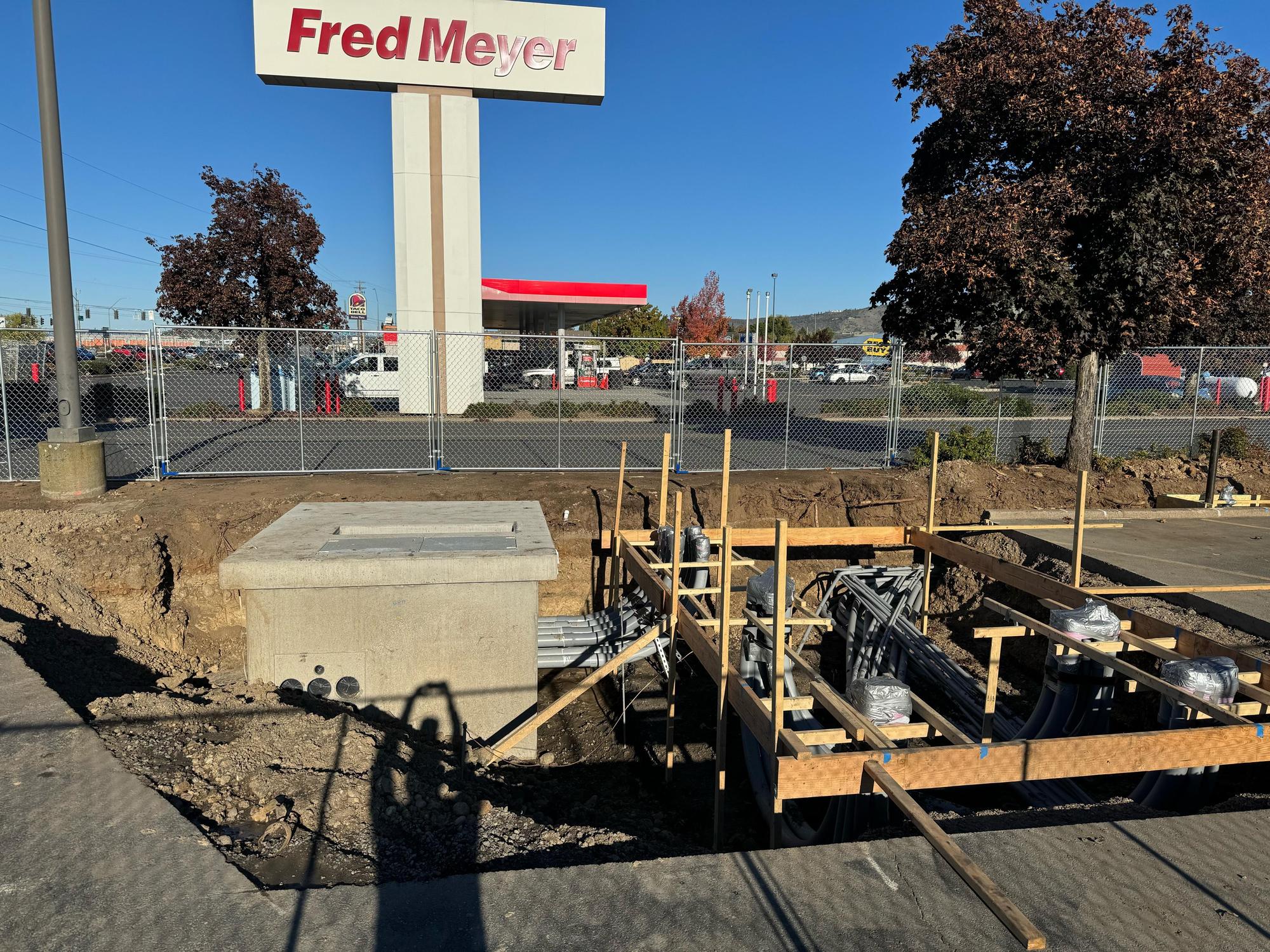 Fred Meyer Medford, OR EV Station