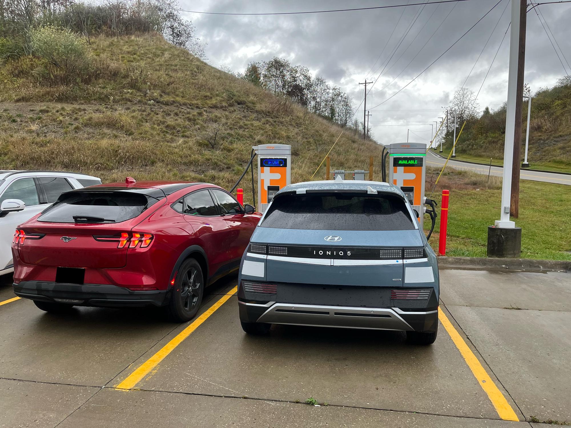 Straub Hyundai Triadelphia, WV EV Station