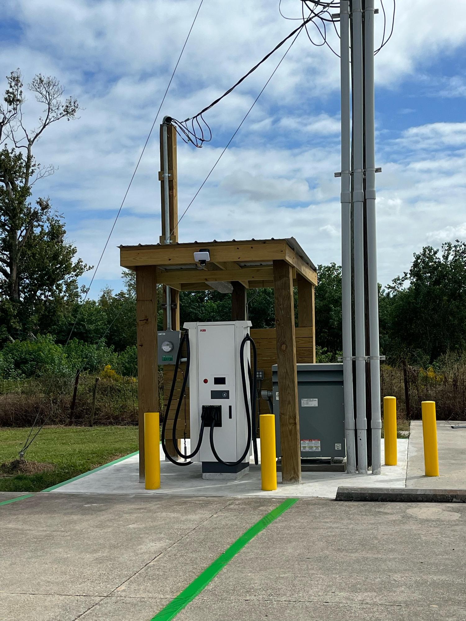 Golden Motors LLC Soon) Cut Off, LA EV Station