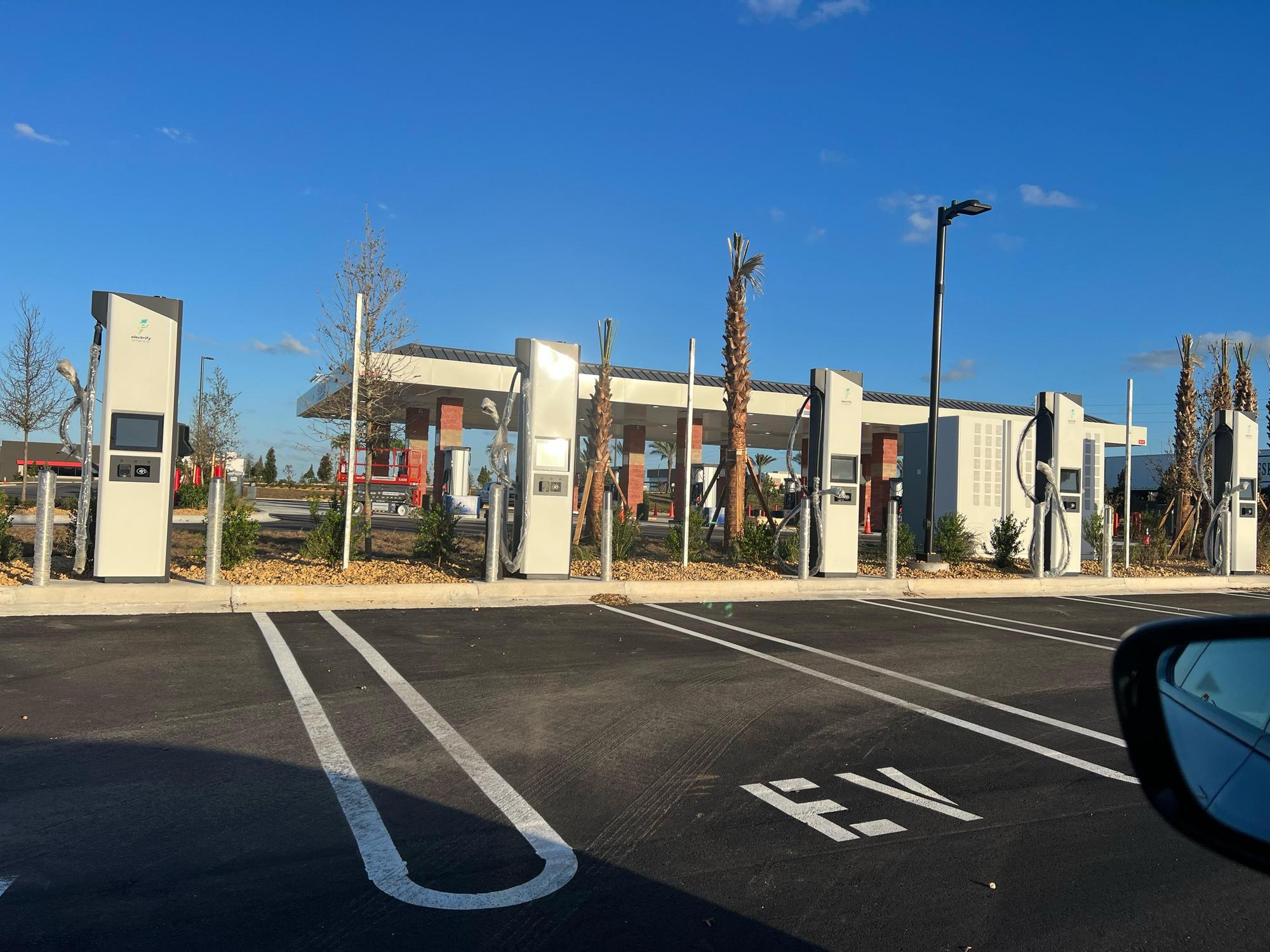 Costco Clermont Clermont, FL EV Station