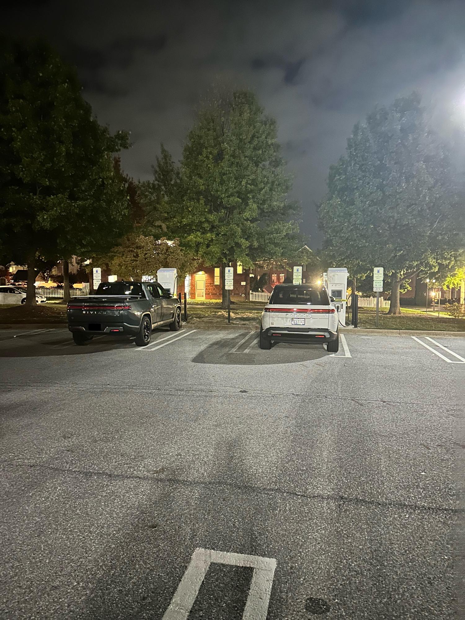 Lakelands Park Gaithersburg, MD EV Station