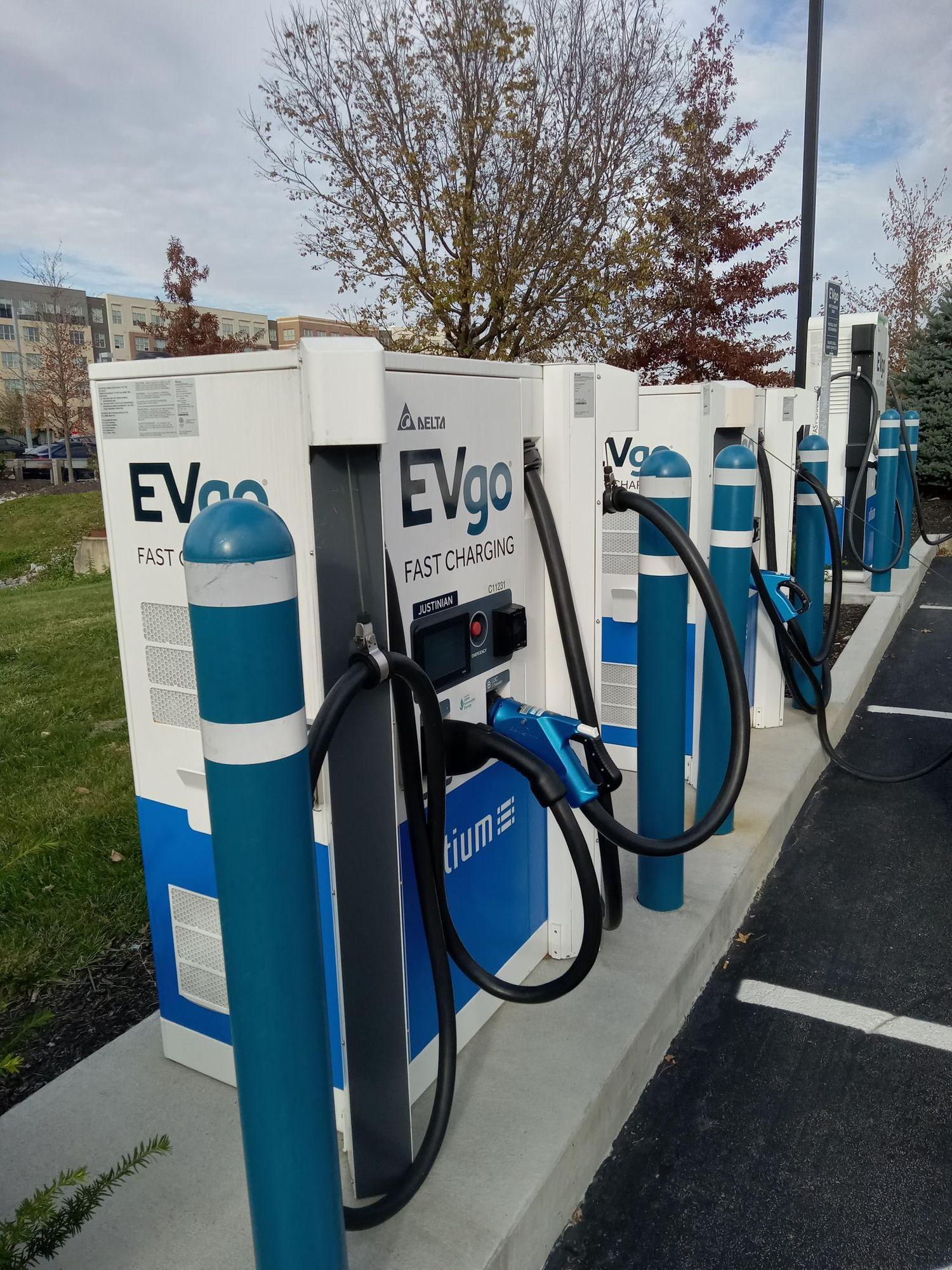 Chase Bank Exton, PA EV Station