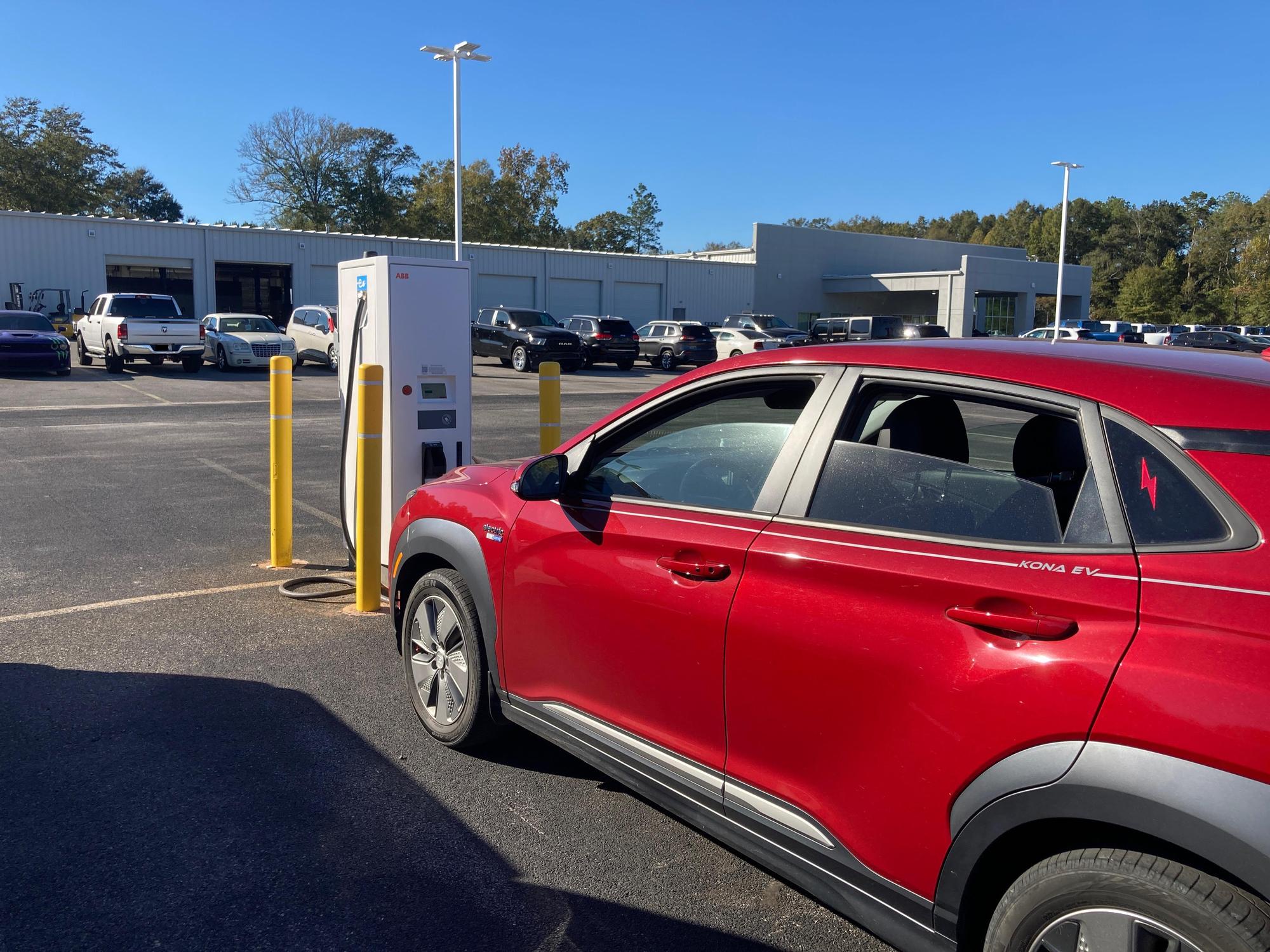 Walt Massey Chevrolet GMC Jeep Lucedale, MS EV Station
