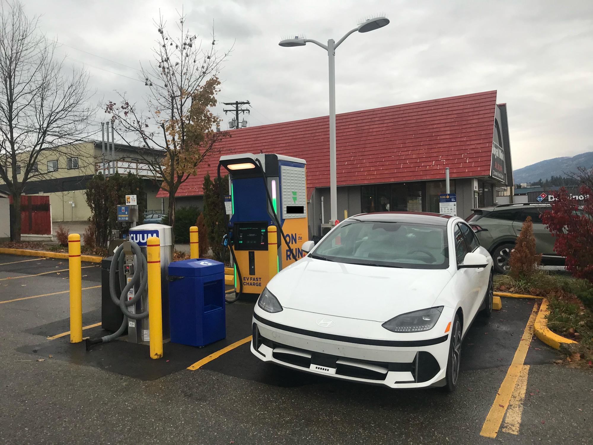 On the Run Convenience Store Salmon Arm, BC EV Station