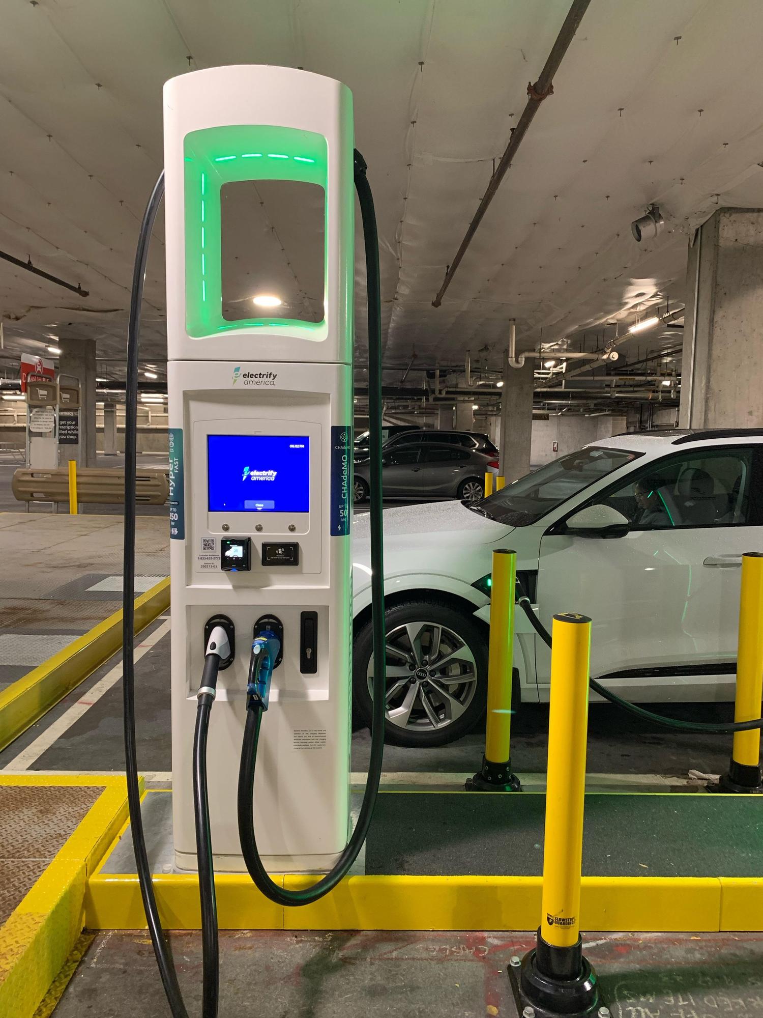 Safeway Bellevue, WA EV Station