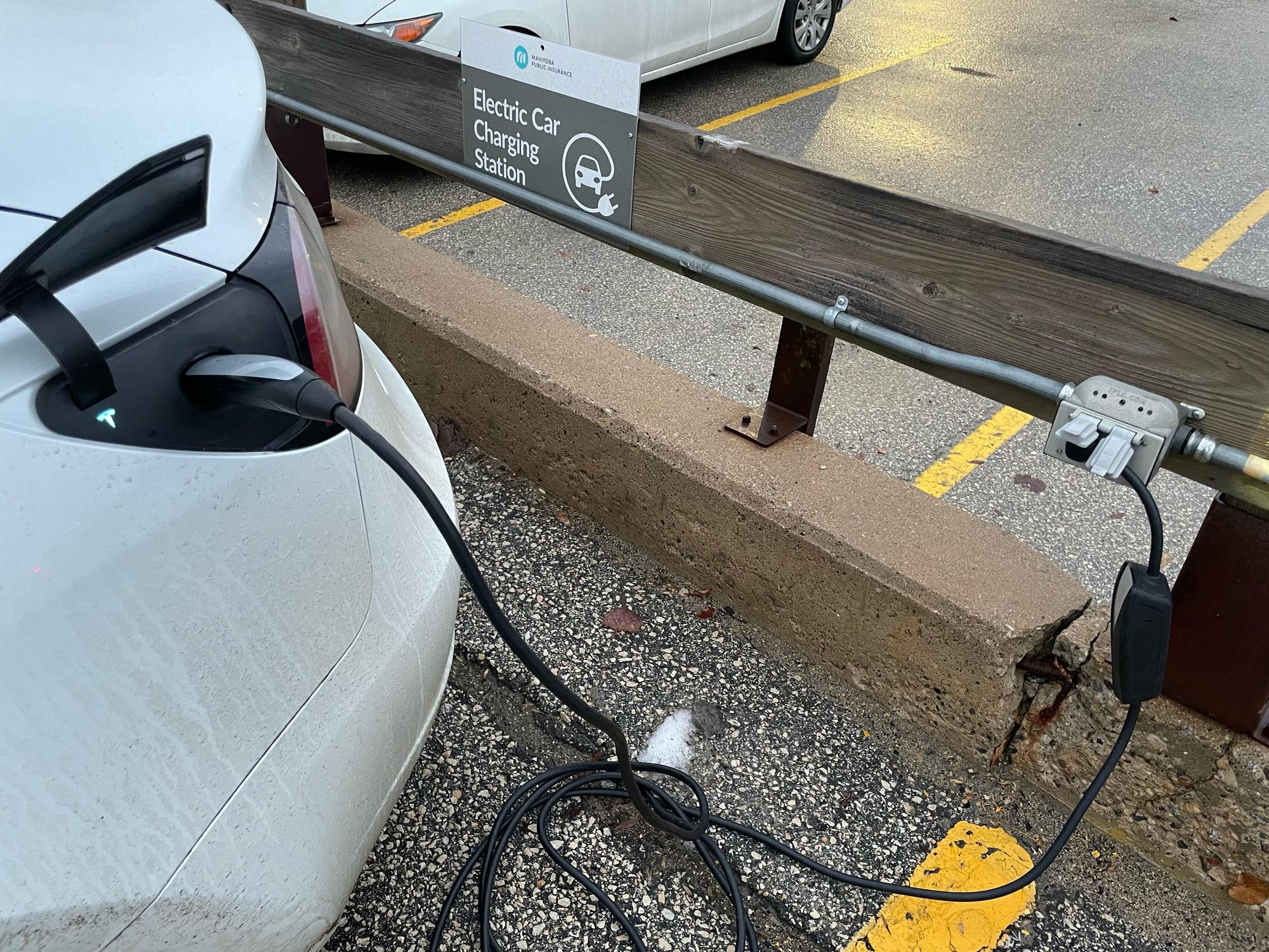 MPI Winnipeg, MB EV Station