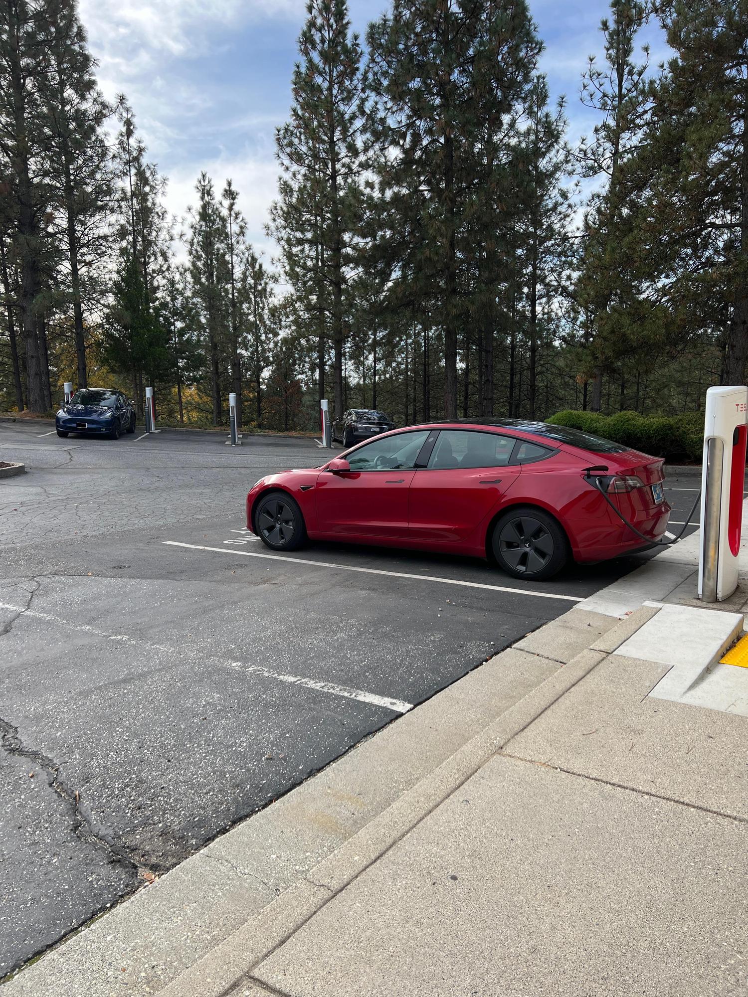 Pine Creek Shopping Center Grass Valley, CA EV Station