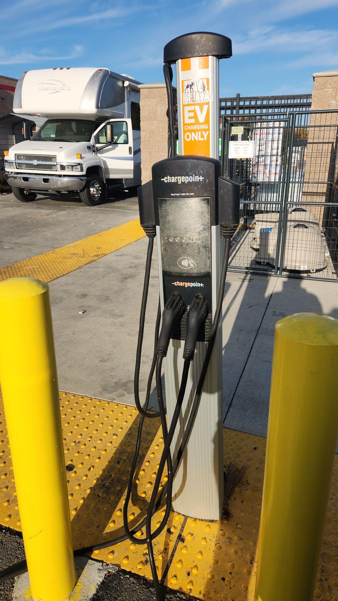 Brentwood Tractor Supply Brentwood, CA EV Station