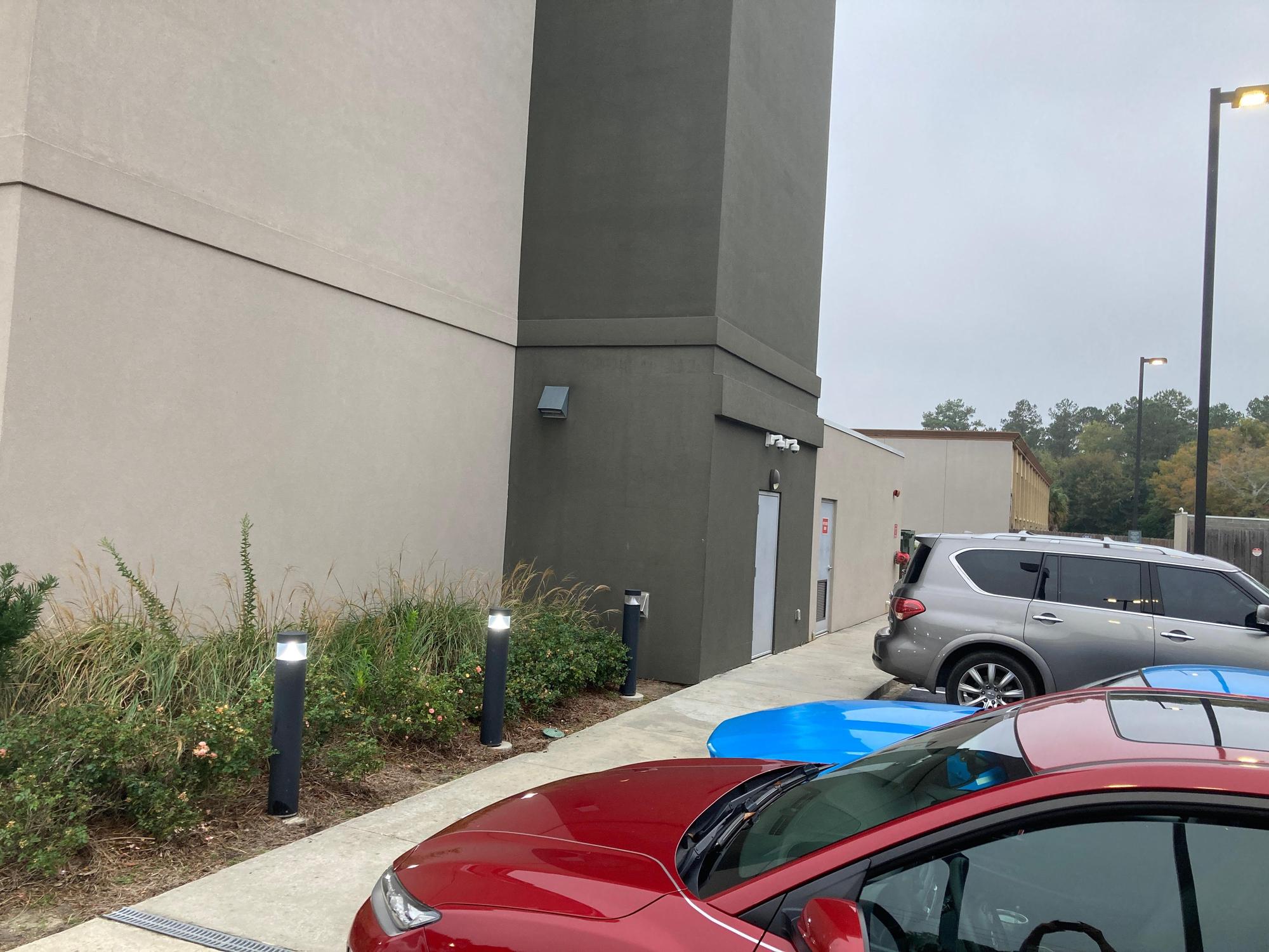 La Quinta Mobile, AL EV Station