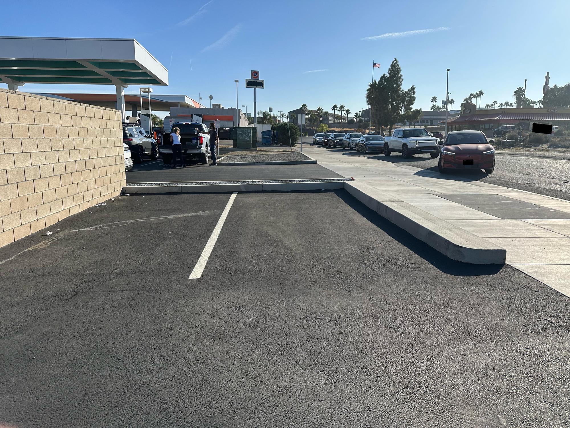 Chalios Mexican Restaurant Kettleman City, CA EV Station