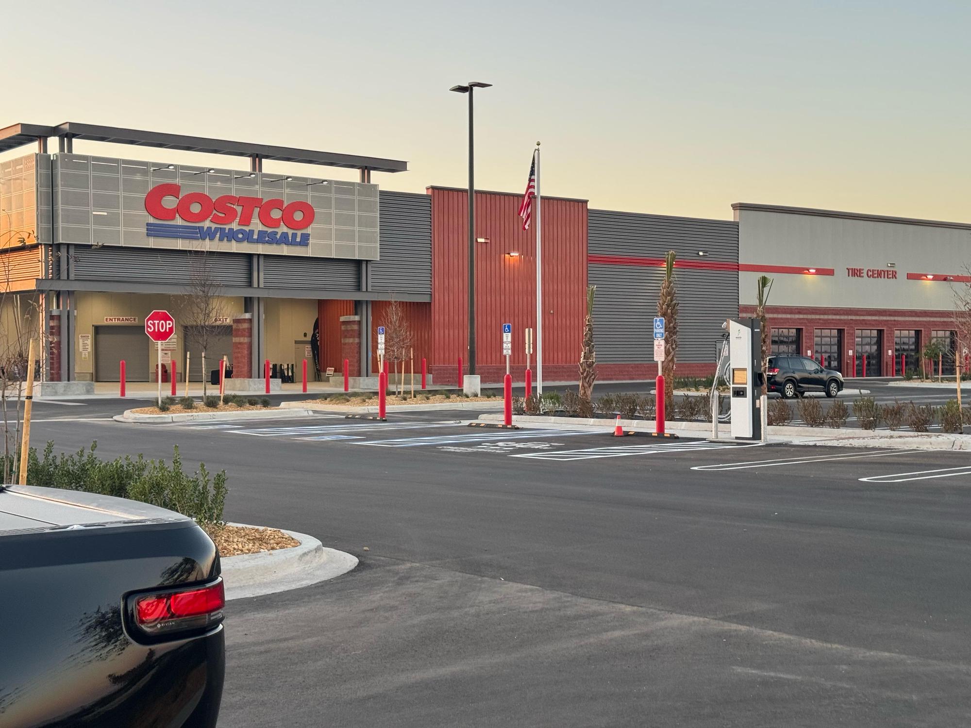 Costco Clermont Clermont, FL EV Station