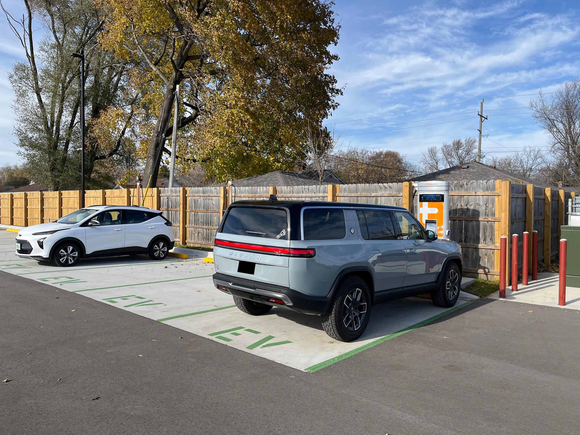 Avis Car Sales Appleton, WI EV Station