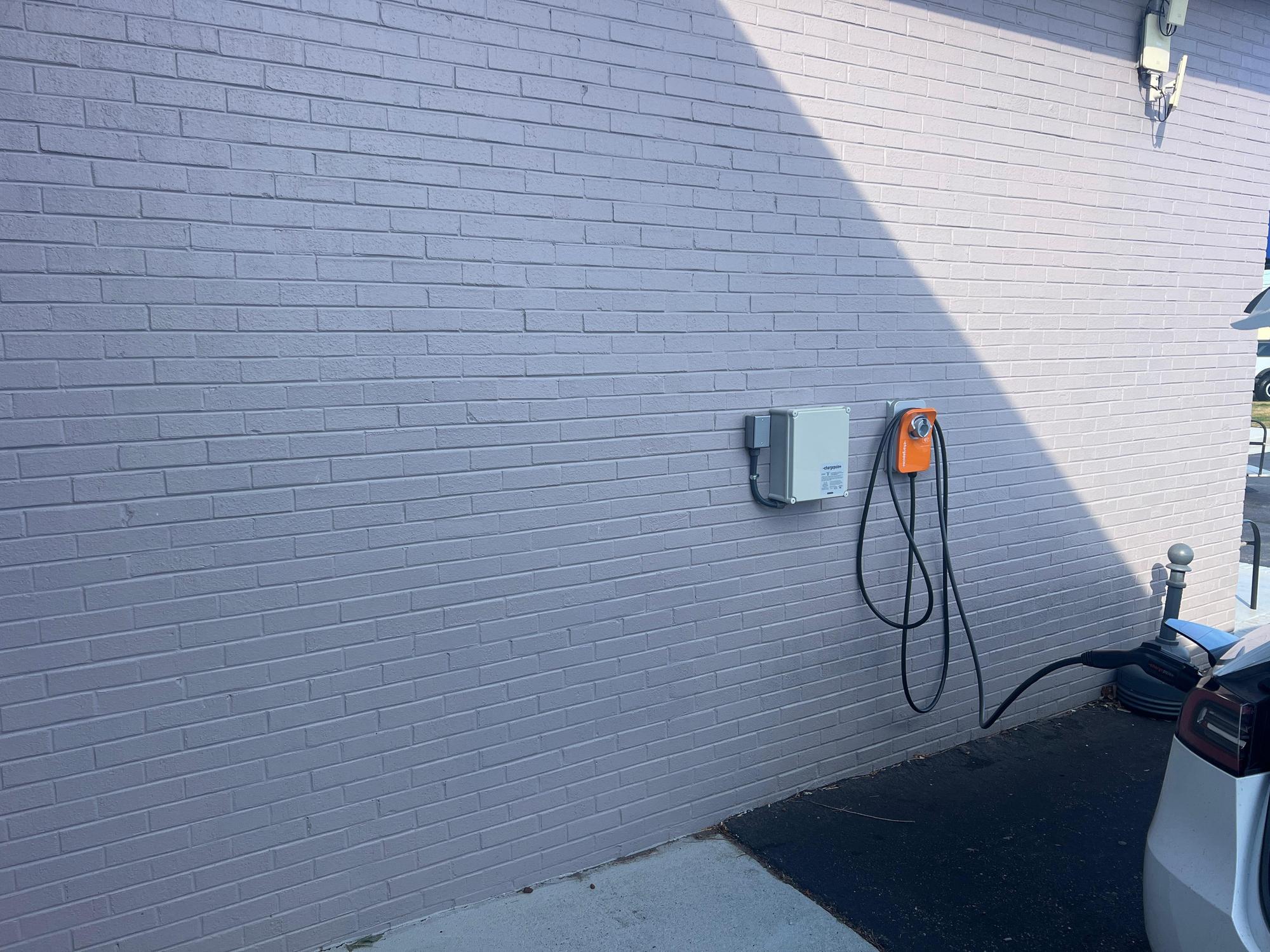 Nelson Ford Service Martinsville, VA EV Station