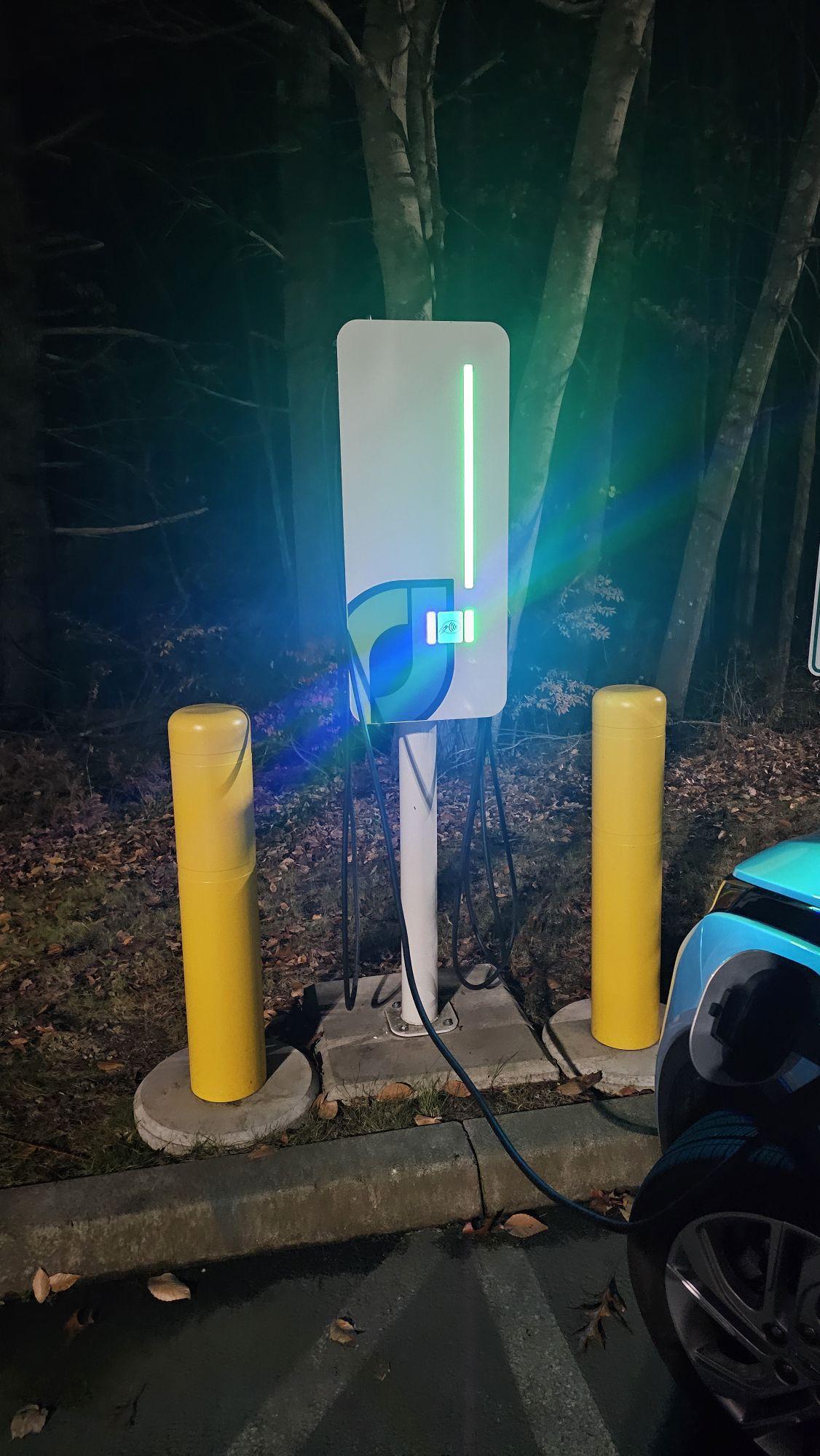 doubletree-by-hilton-hotel-boston-rockland-rockland-ma-ev-station