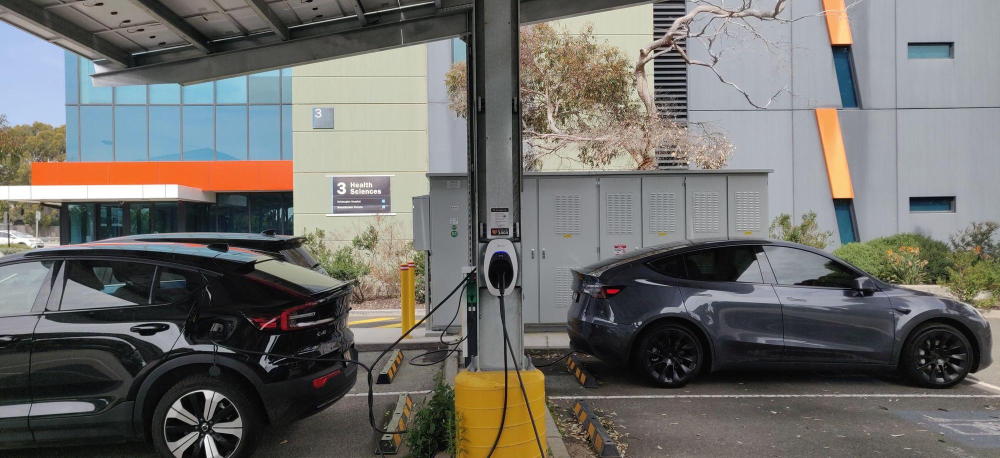 Holmesglen Moorabbin Moorabbin, VIC EV Station