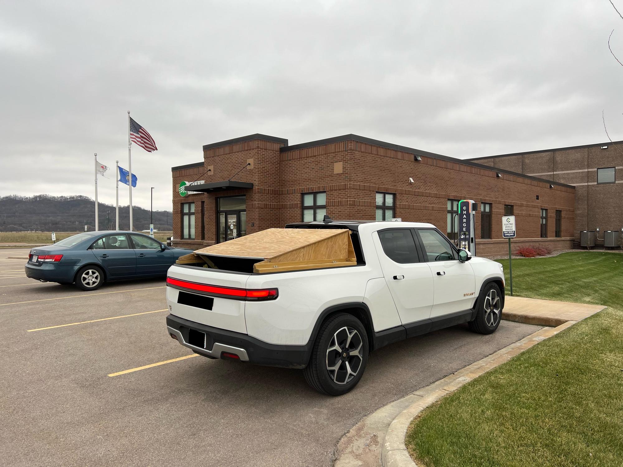 Riverland Energy Cooperative Holmen Holmen, WI EV Station