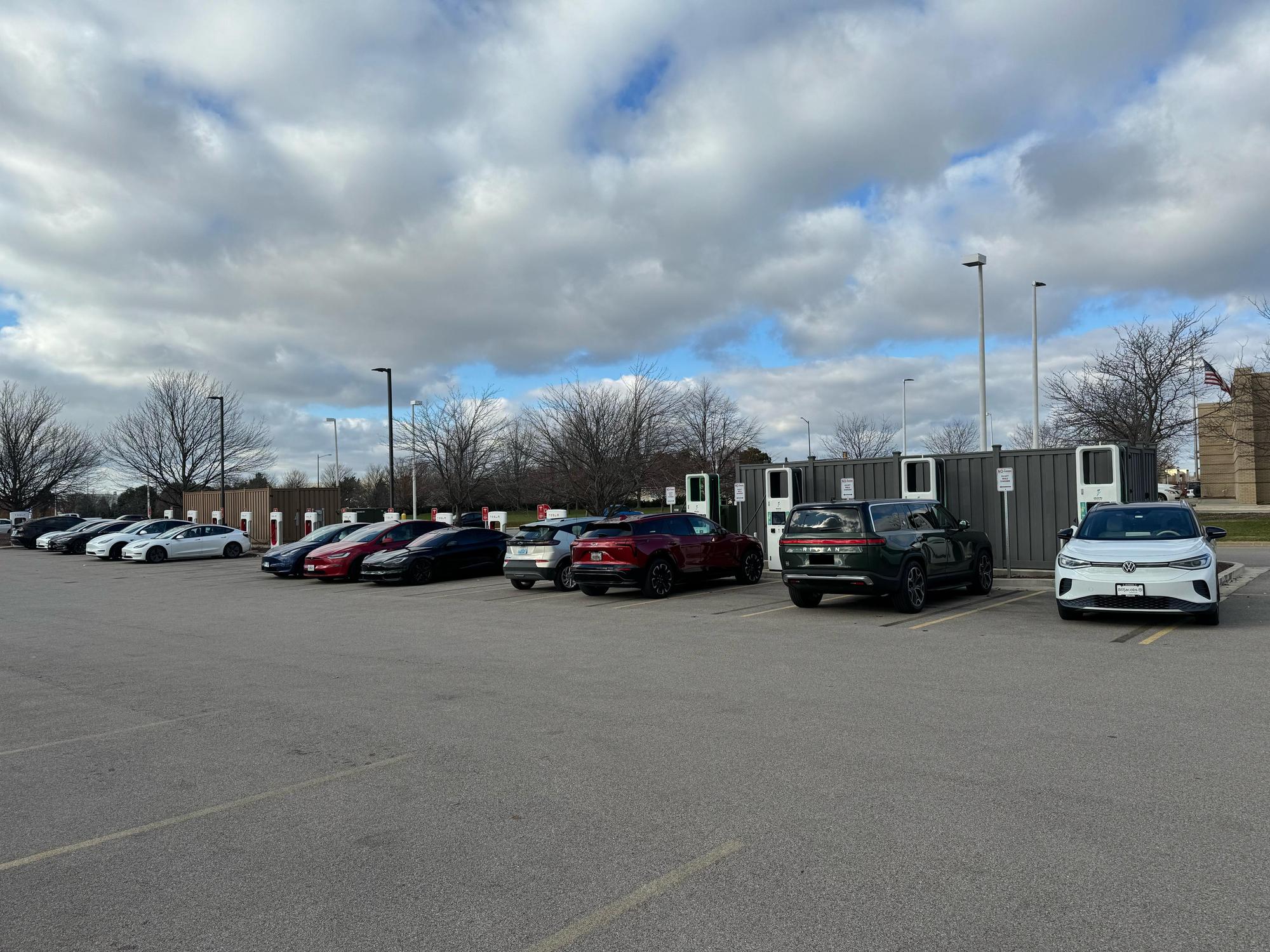 Meijer Aurora, IL EV Station