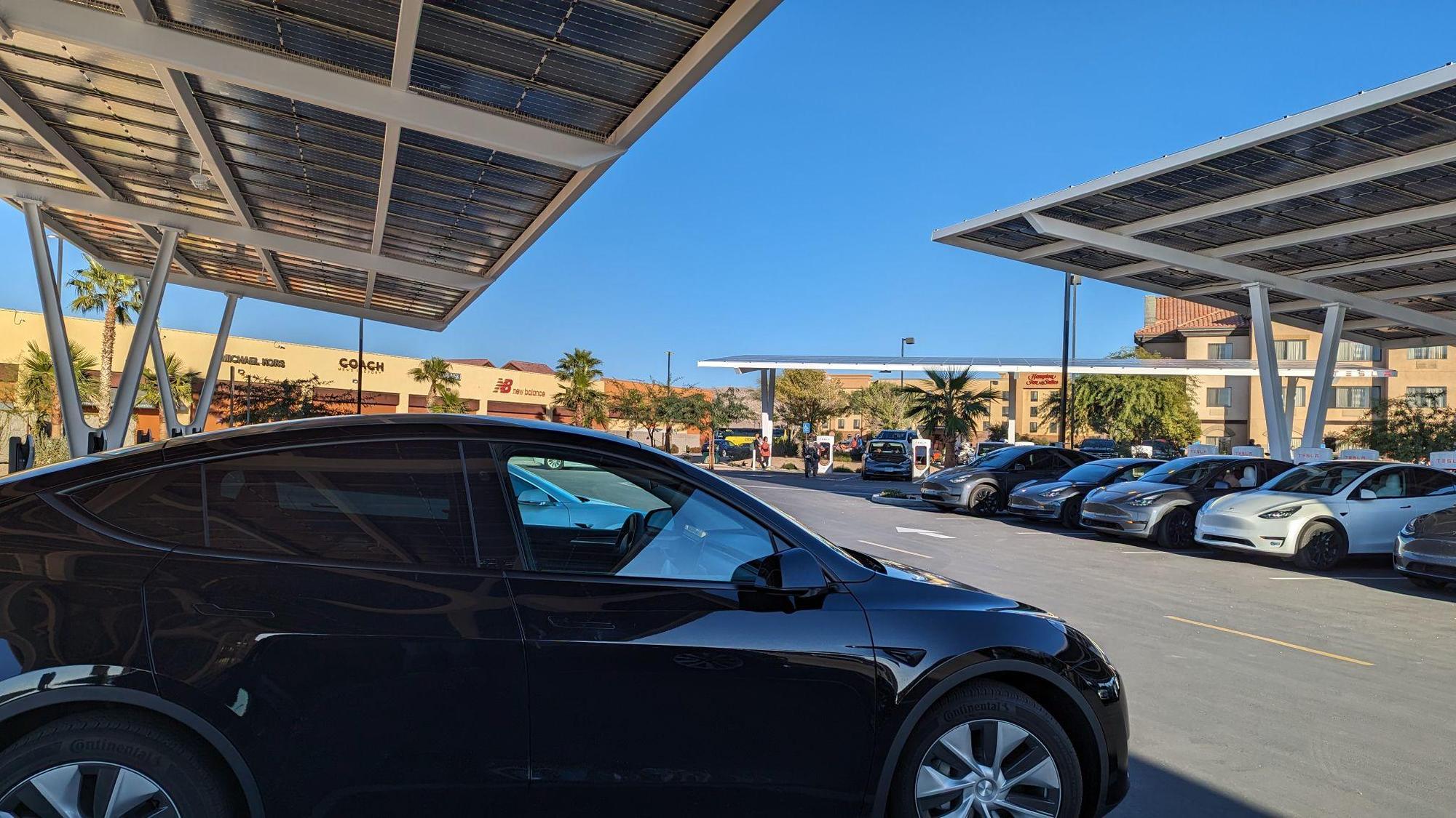 The Outlets at Barstow (2) Barstow, CA EV Station