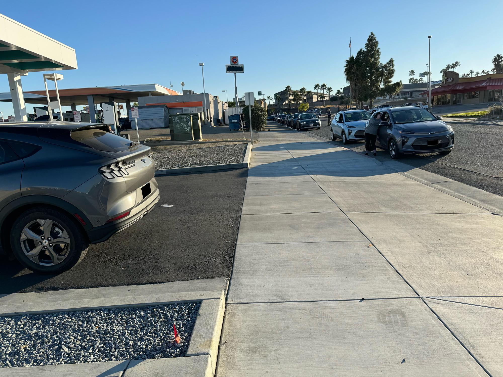 Chalios Mexican Restaurant Kettleman City, CA EV Station