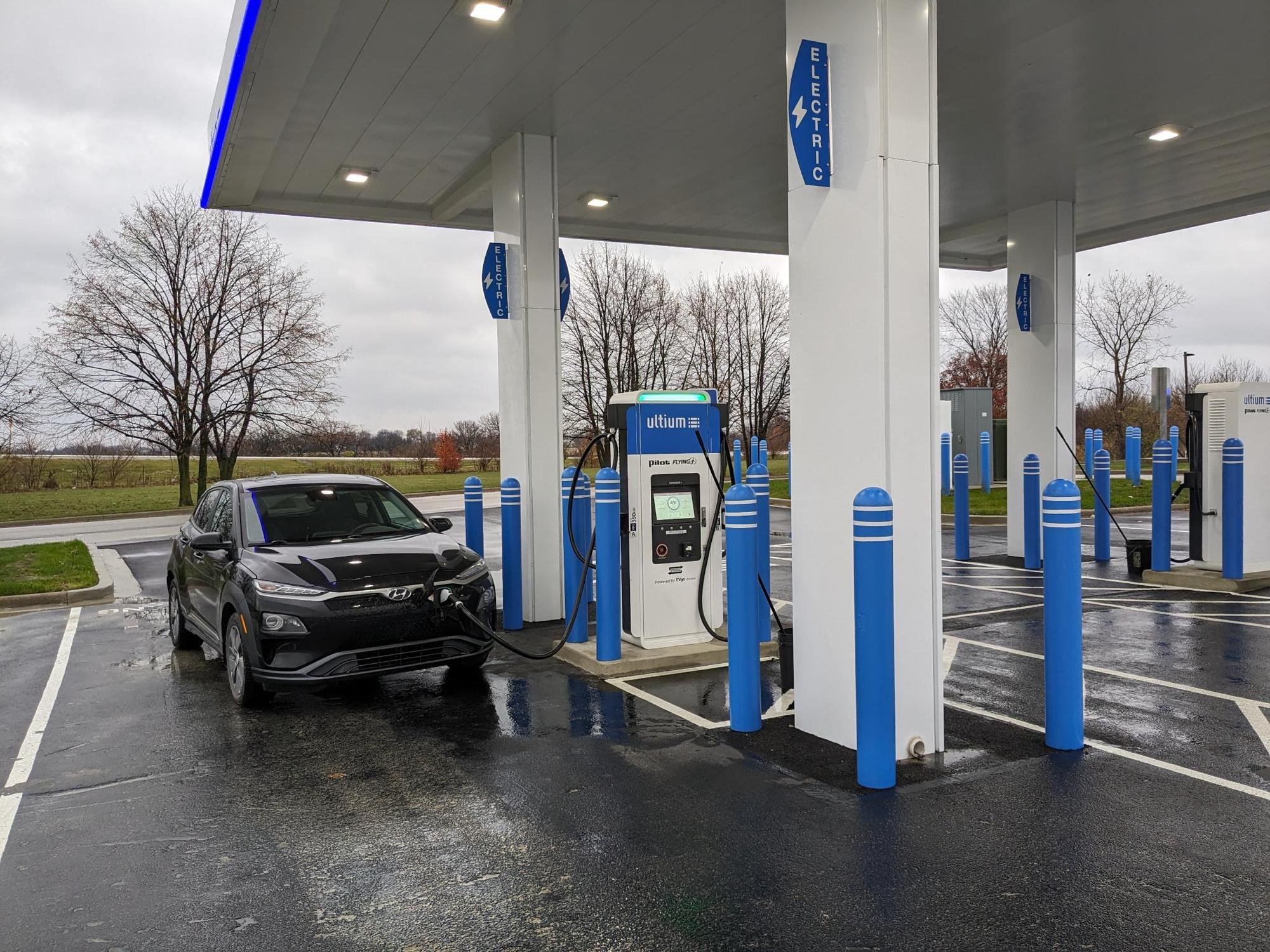 Flying J Travel Center Perrysburg, OH EV Station