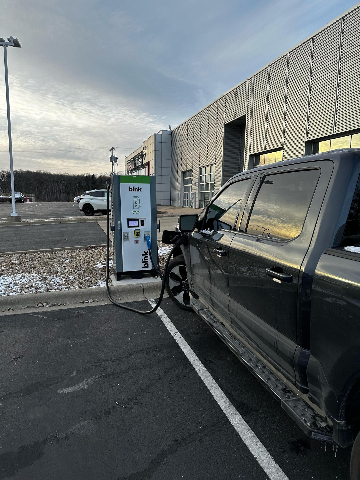 Rosen Nissan Madison Service Madison, WI EV Station