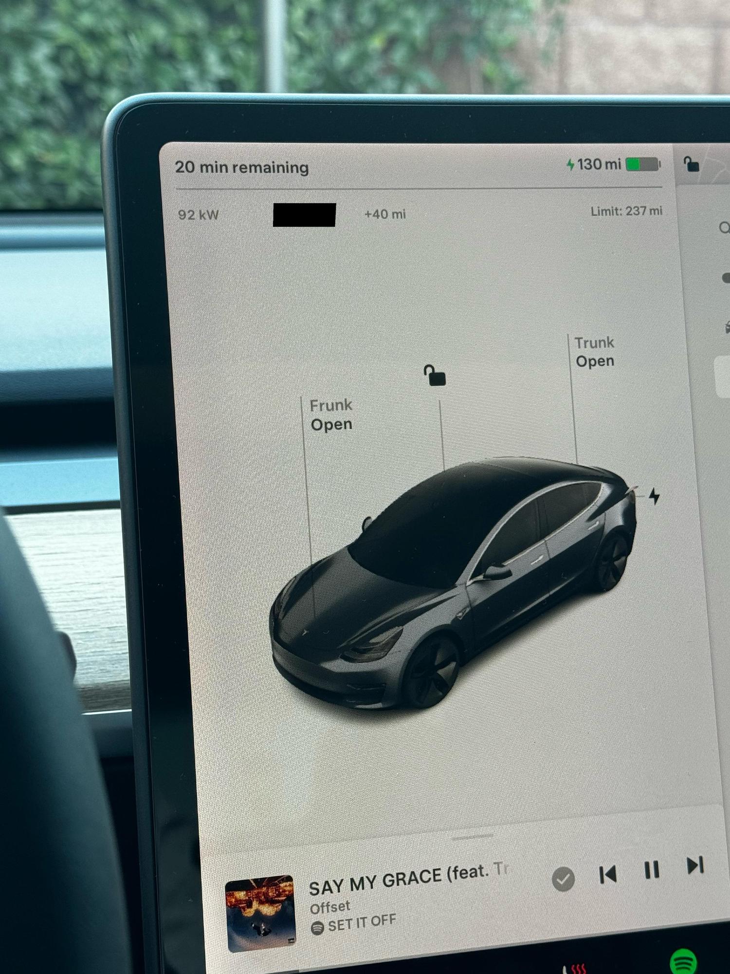 Bridgeport Marketplace Santa Clarita, CA EV Station