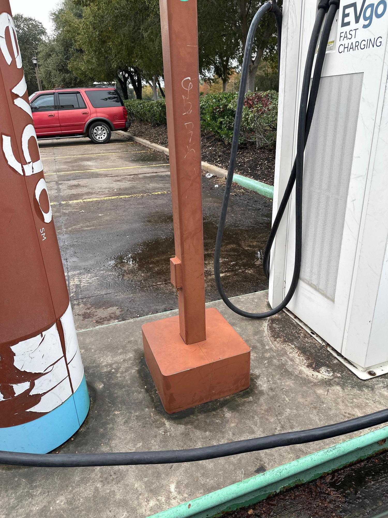 Cracker barrel houston tx ev station