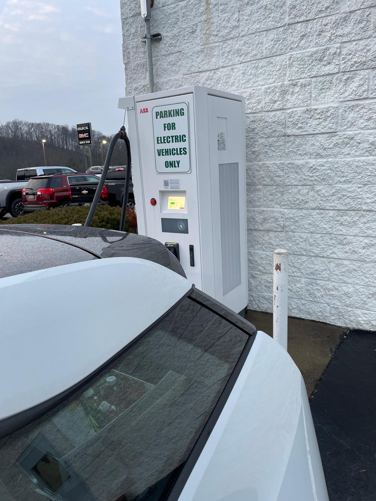 North Star Buick GMC Zelienople, PA EV Station
