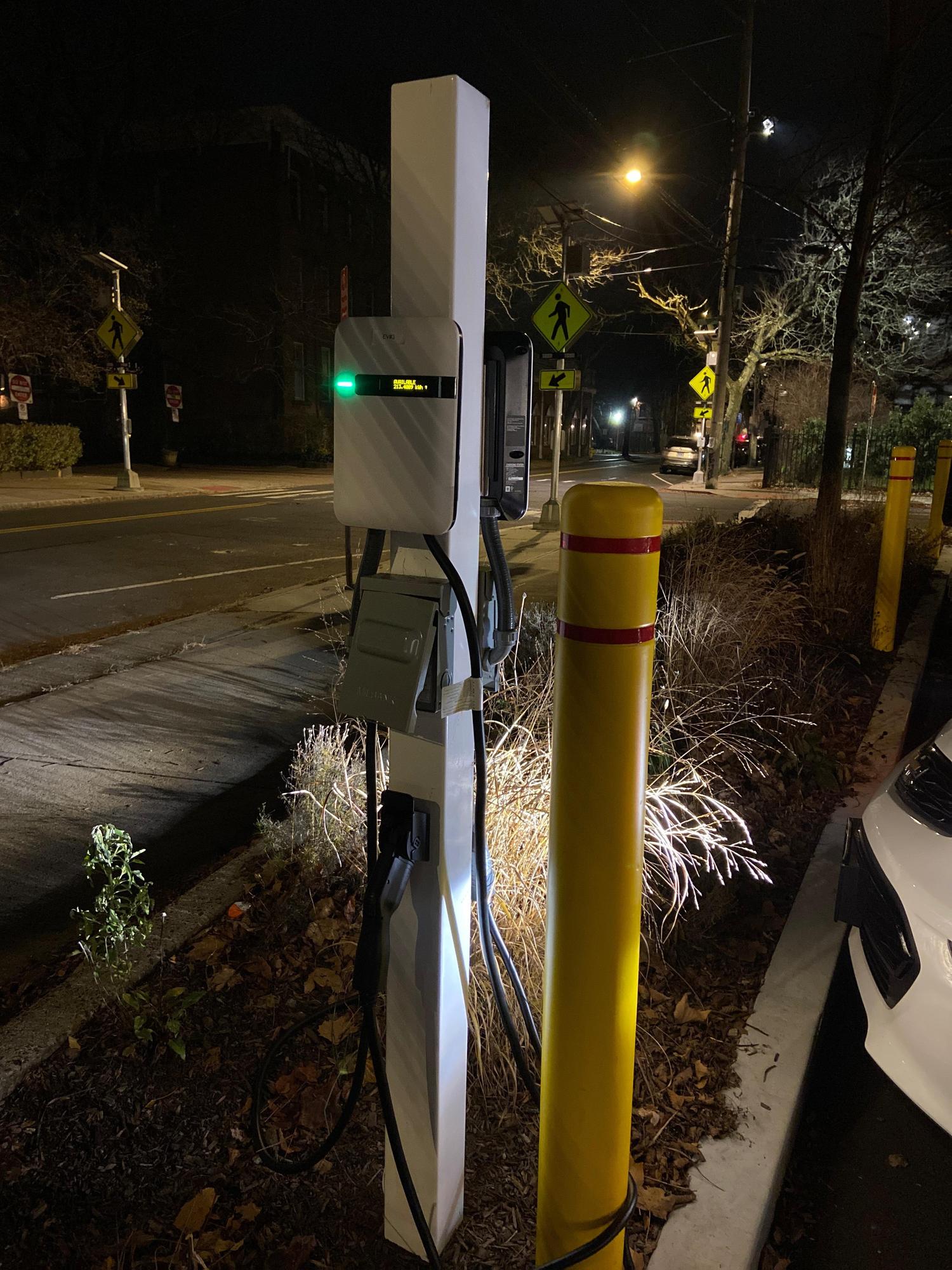 98 Olive Parking Lot New Haven, CT EV Station