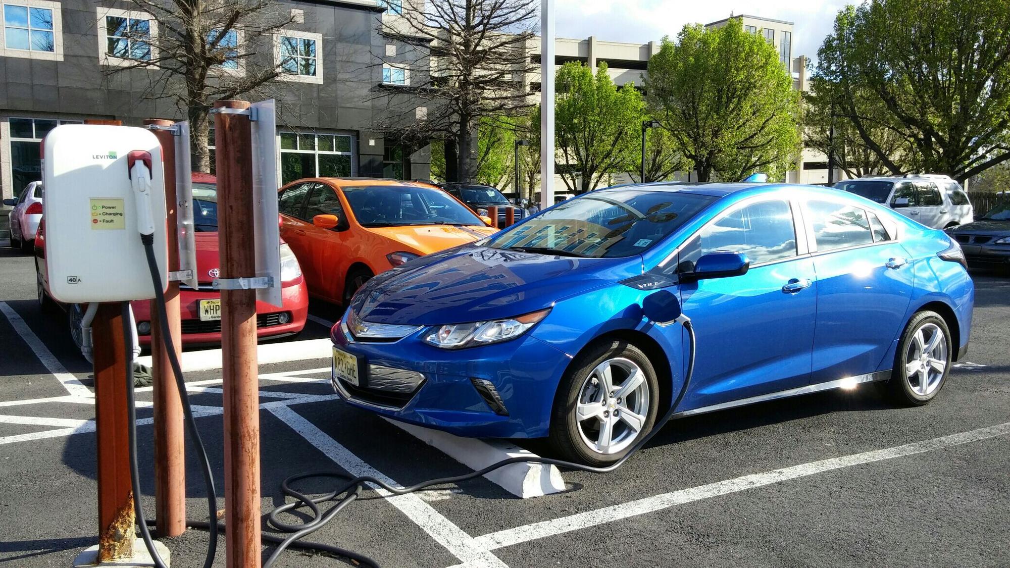Trenton Transit Center Trenton, NJ EV Station
