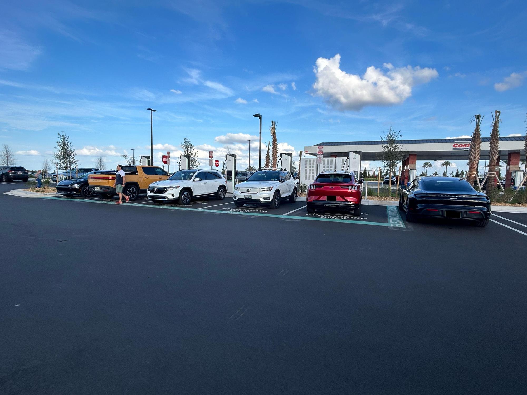 Costco Clermont Clermont, FL EV Station