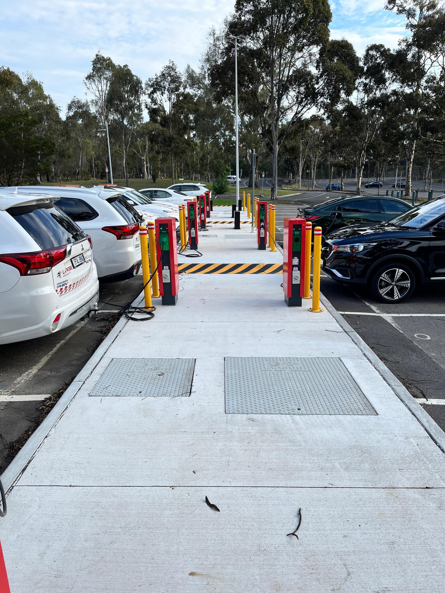 La Trobe University Bundoora Car Park 6 Bundoora, VIC EV Station