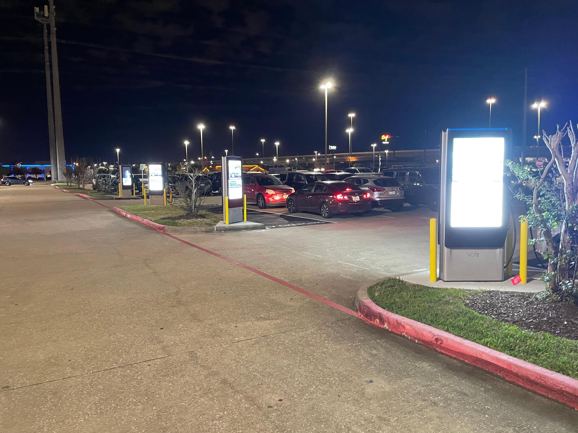 Cinemark 18 & XD | Webster, TX | EV Station