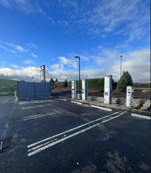Columbia Outlets Troutdale, OR EV Station