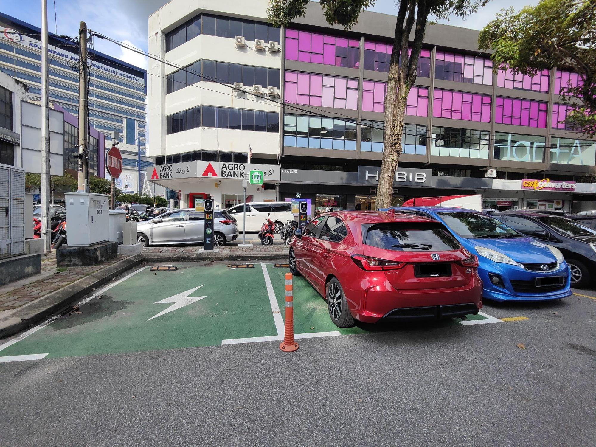 MPAJ AMPANG POINT (22kW AC) Ampang Jaya, Selangor EV Station