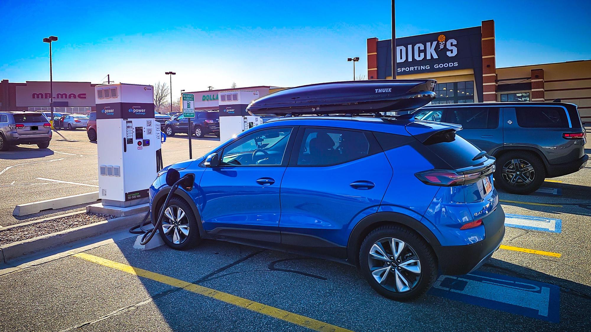 the-shops-at-fort-union-dick-s-sporting-goods-midvale-ut-ev-station