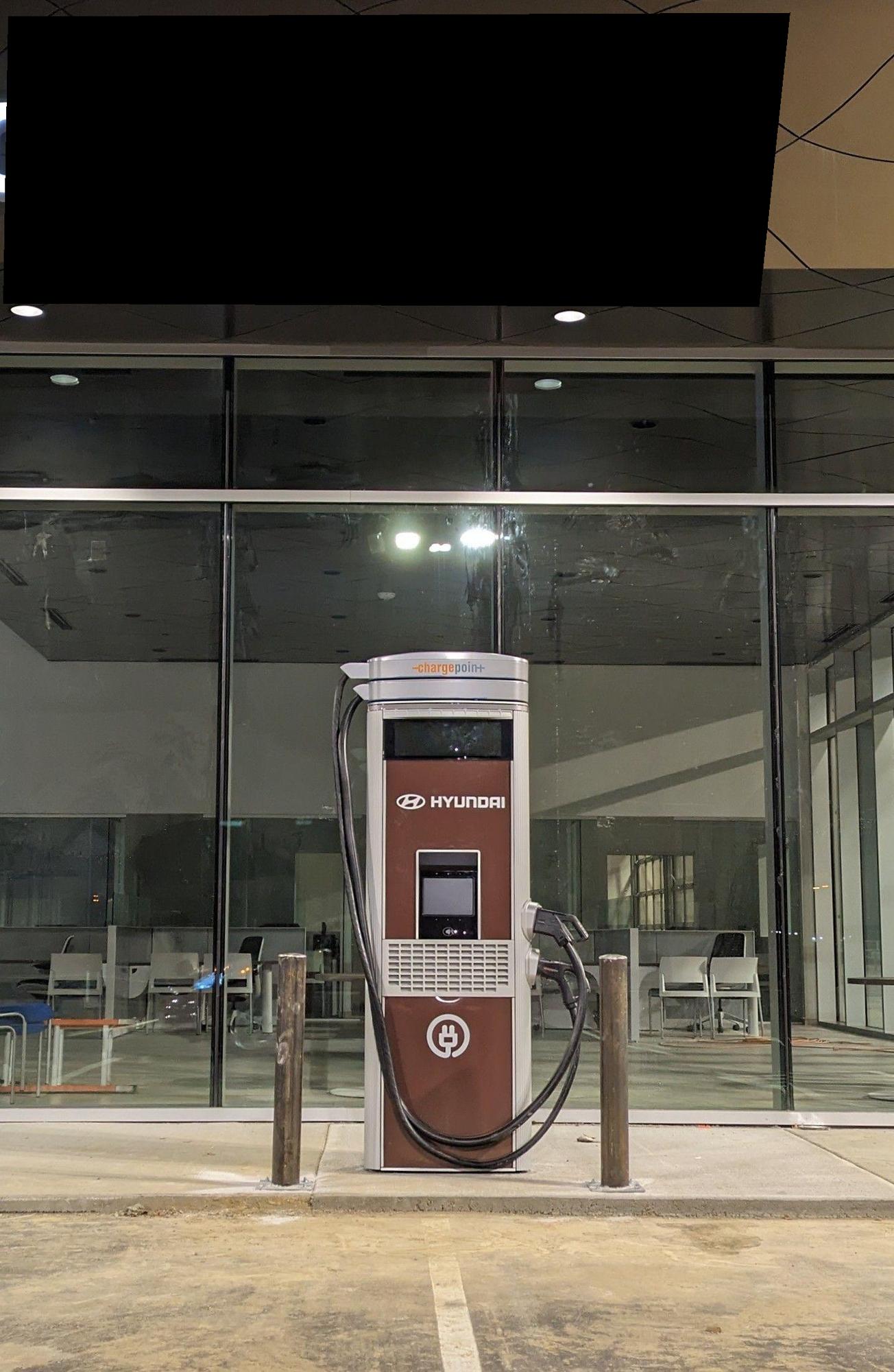 Edwards Hyundai Council Bluffs, IA EV Station