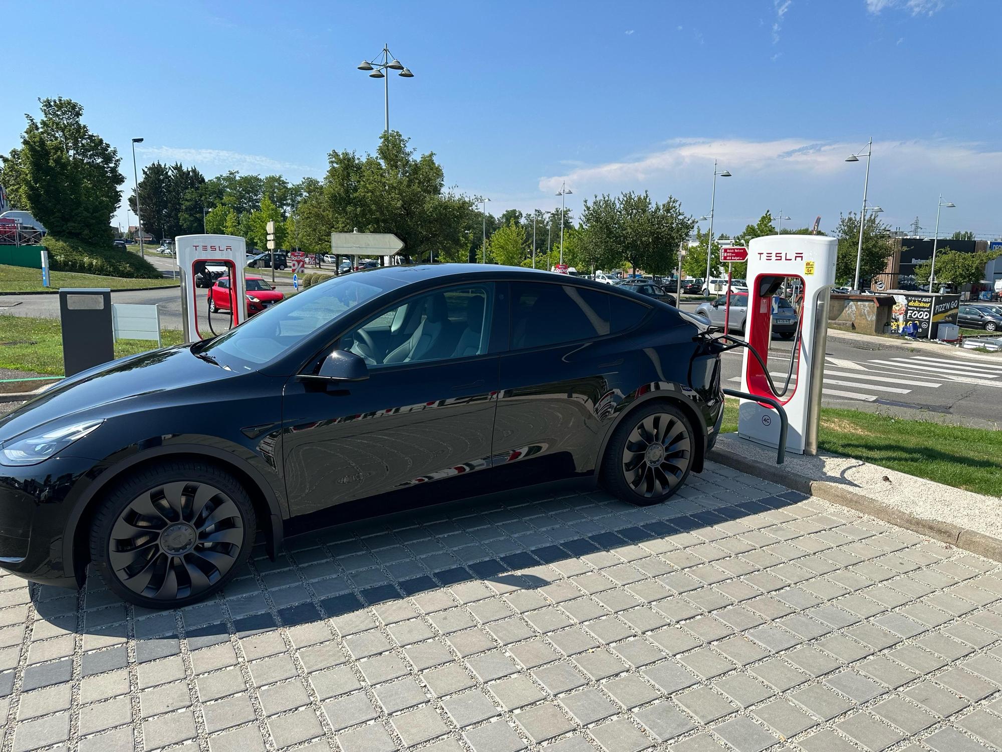 E Leclerc Montbéliard Montbéliard, EV Station