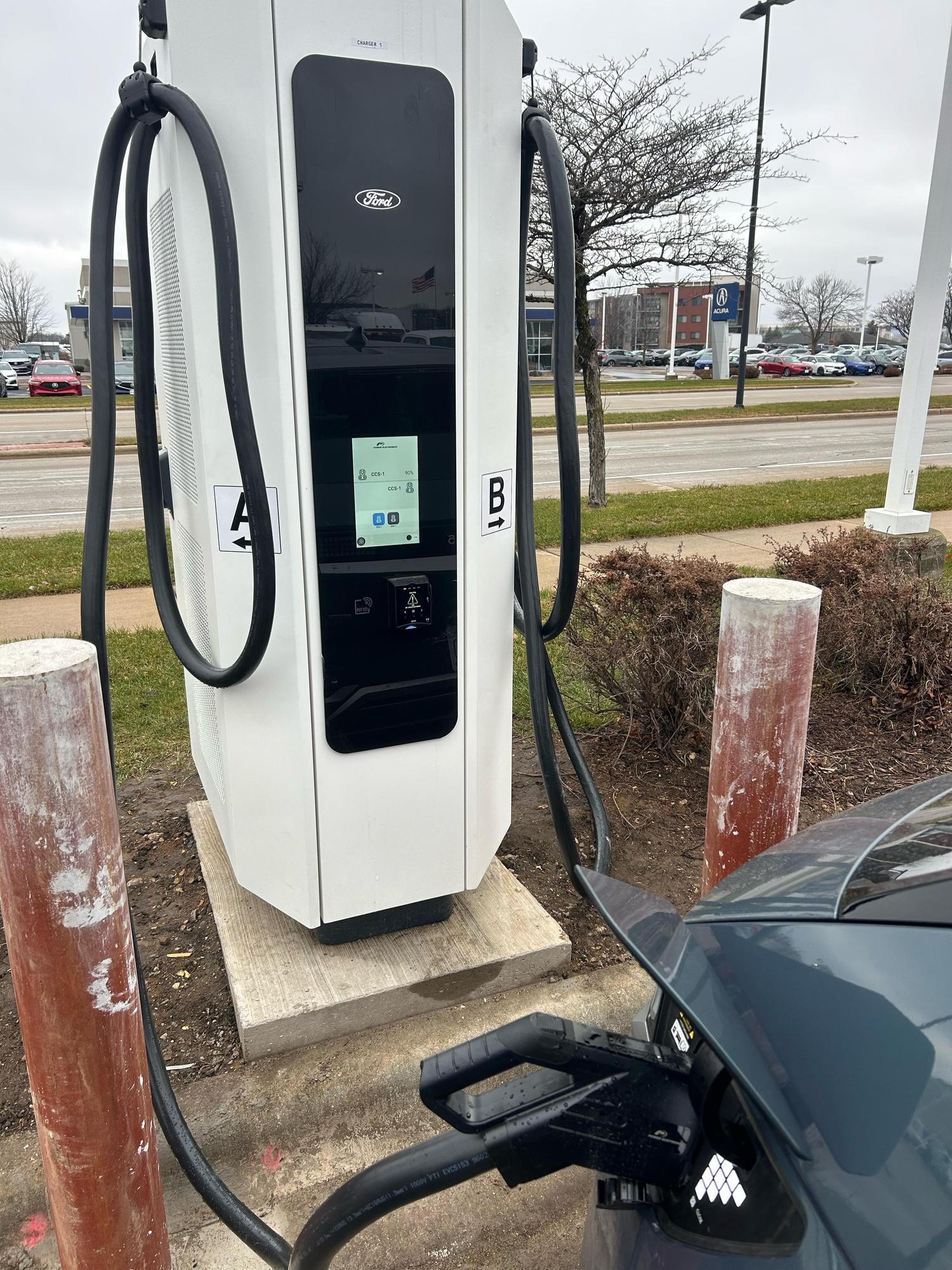 Middleton Ford Middleton, WI EV Station