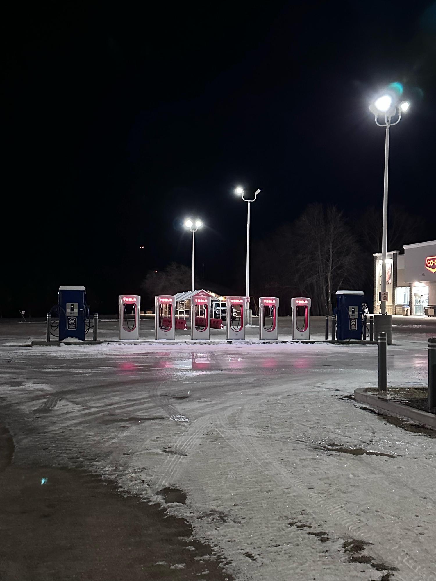 Neepawa Coop Food Store (1) Neepawa, MB EV Station