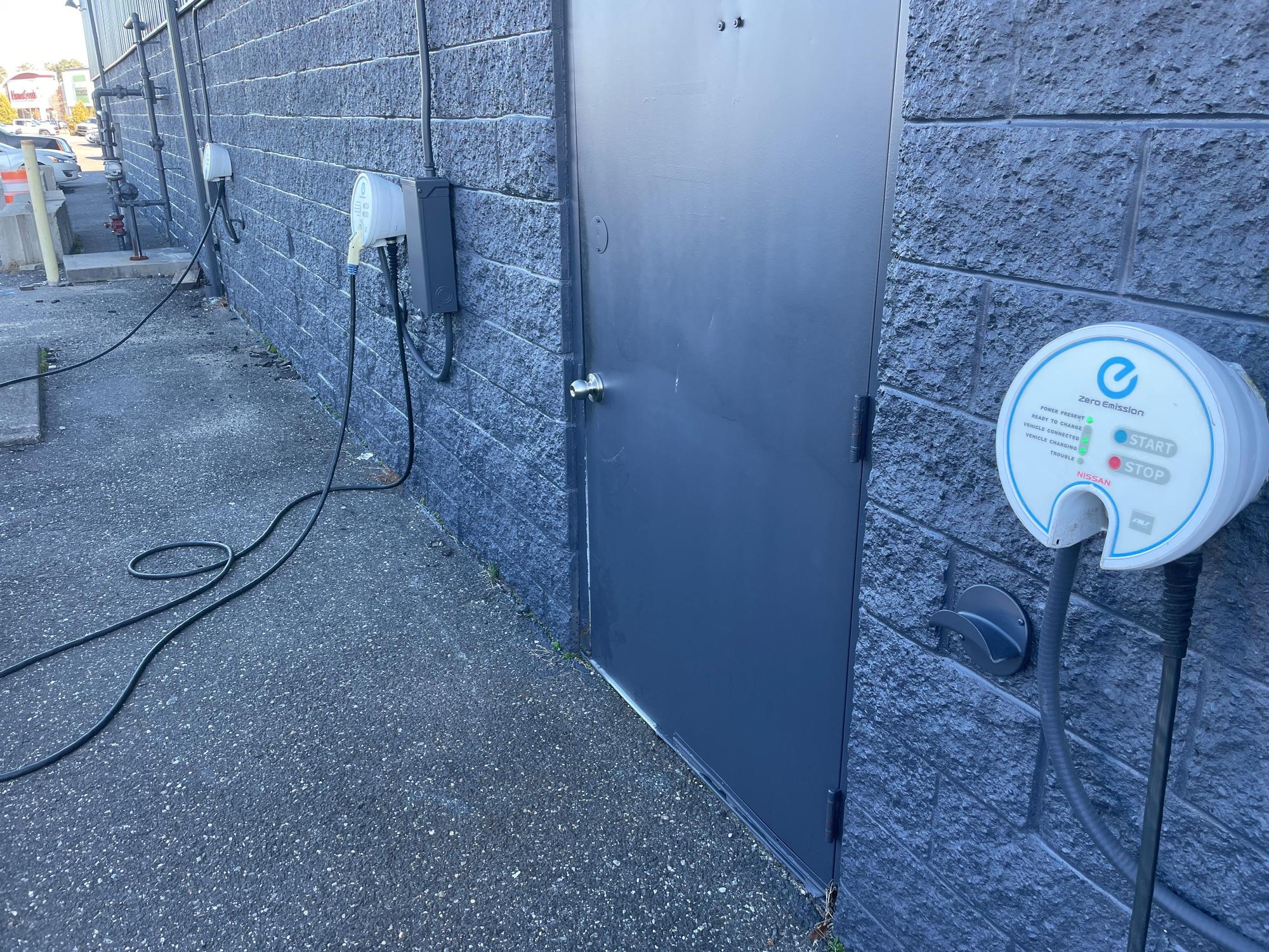 Riverhead Auto Mall (1) Riverhead, NY EV Station