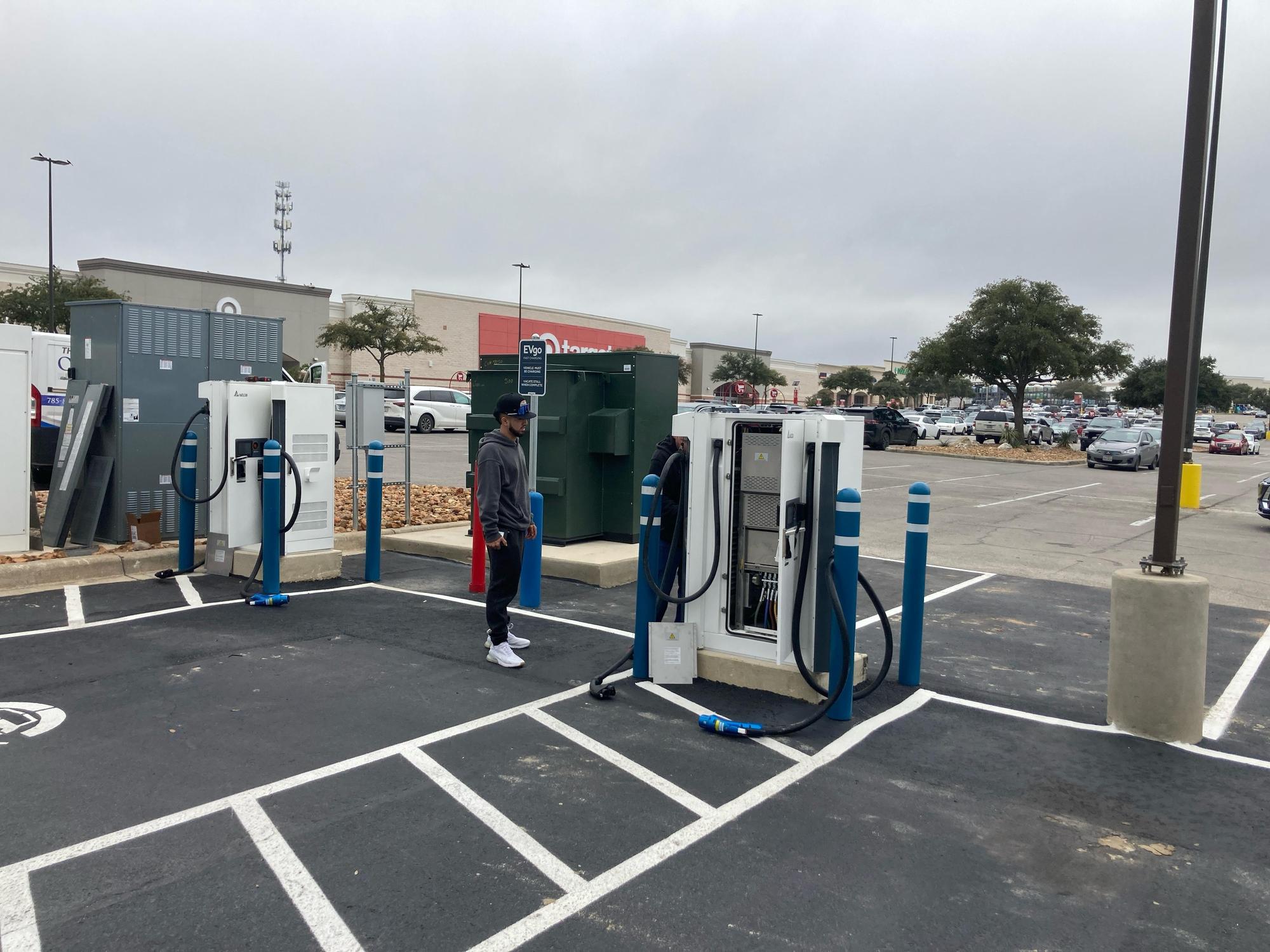 Target San Antonio San Antonio, TX EV Station